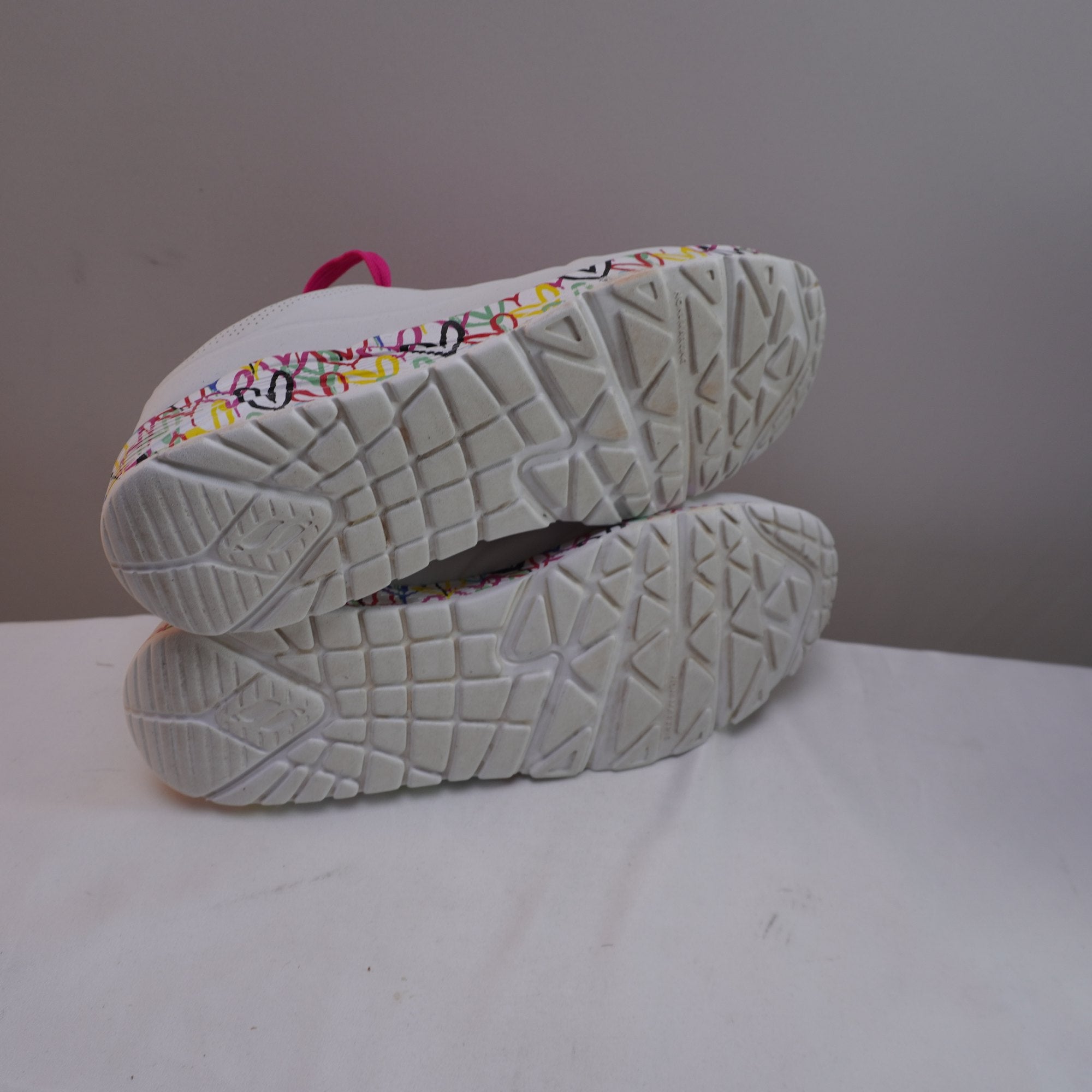 Zapatillas Skechers para Mujer Usadas - Blancas, Talla 39
