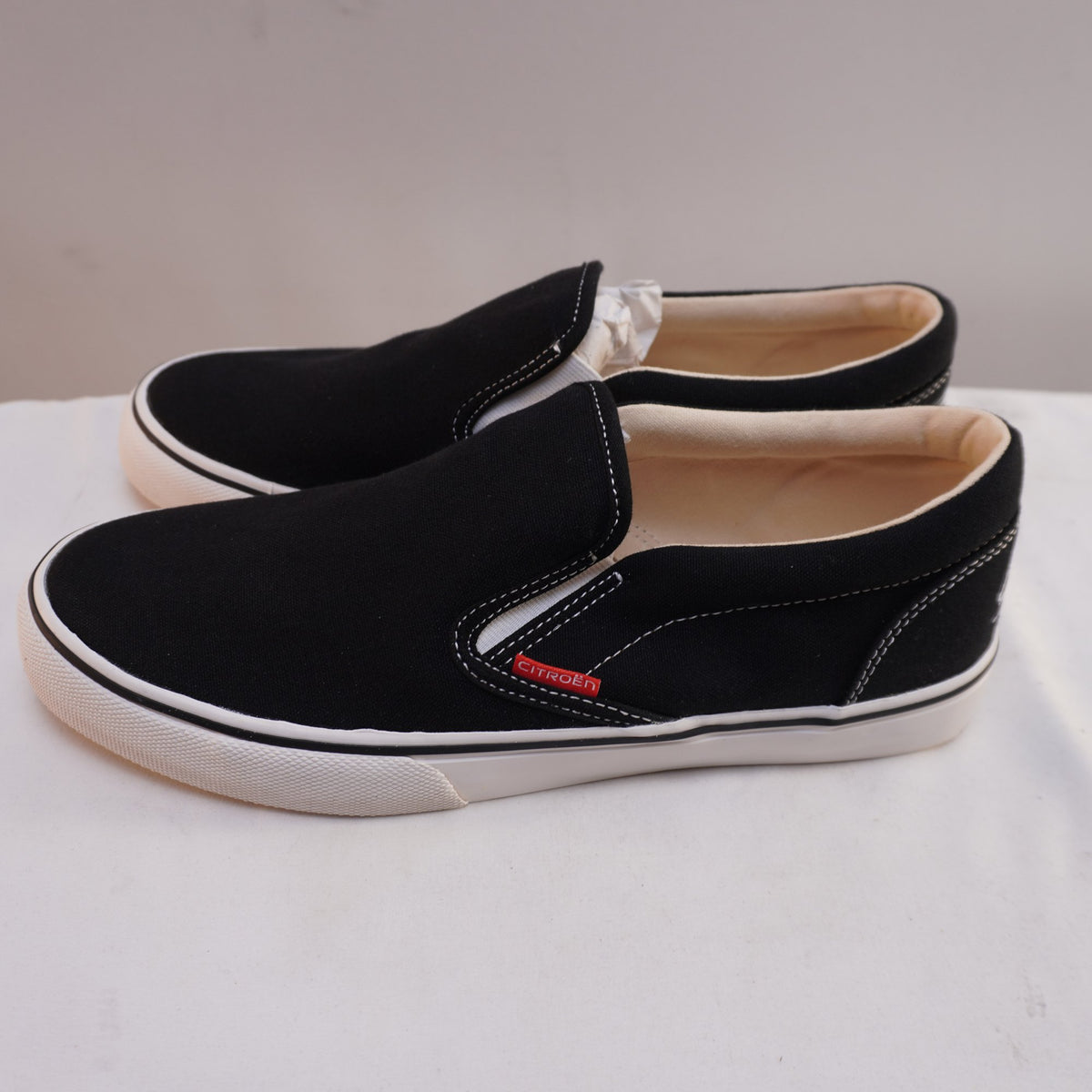 Zapatillas Citroën para Hombre Usadas - Negros, Talla 42