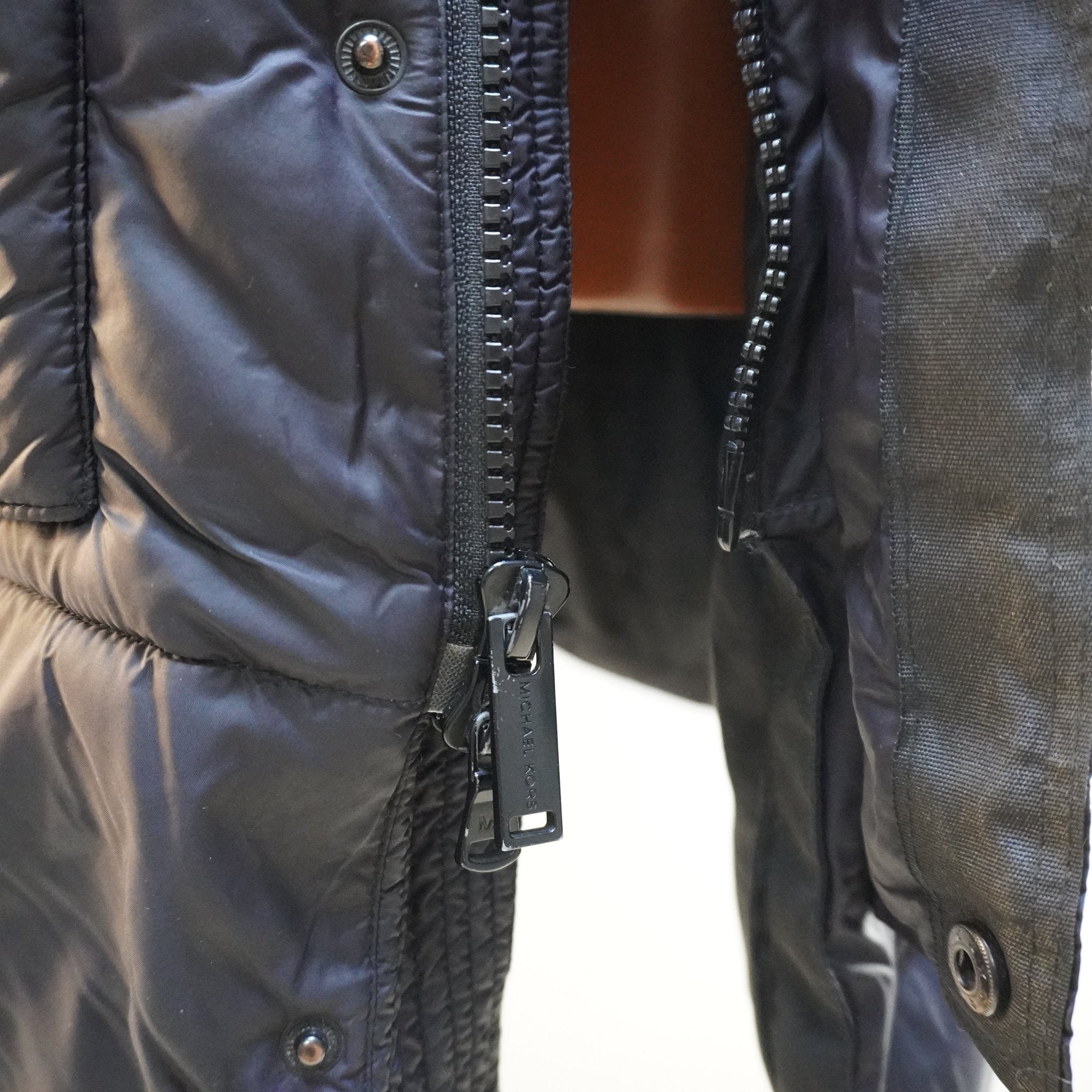 Parka Michael Kors para Mujer Usada - Negra, L