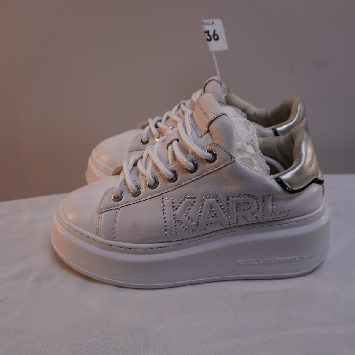 Zapatillas Karl Lagerfeld para Mujer Usadas - Blancas, Talla 36