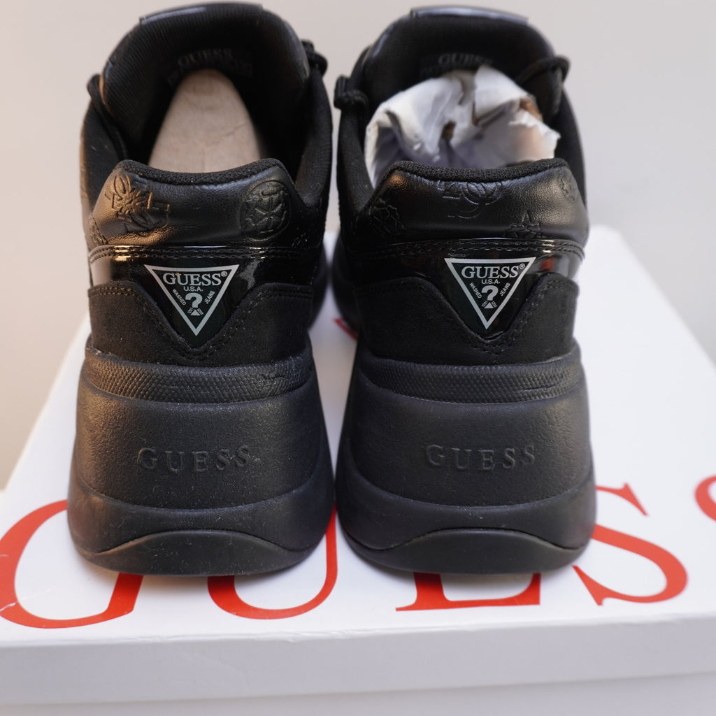 Zapatillas Guess para Mujer Usadas - Negros, Talla 38