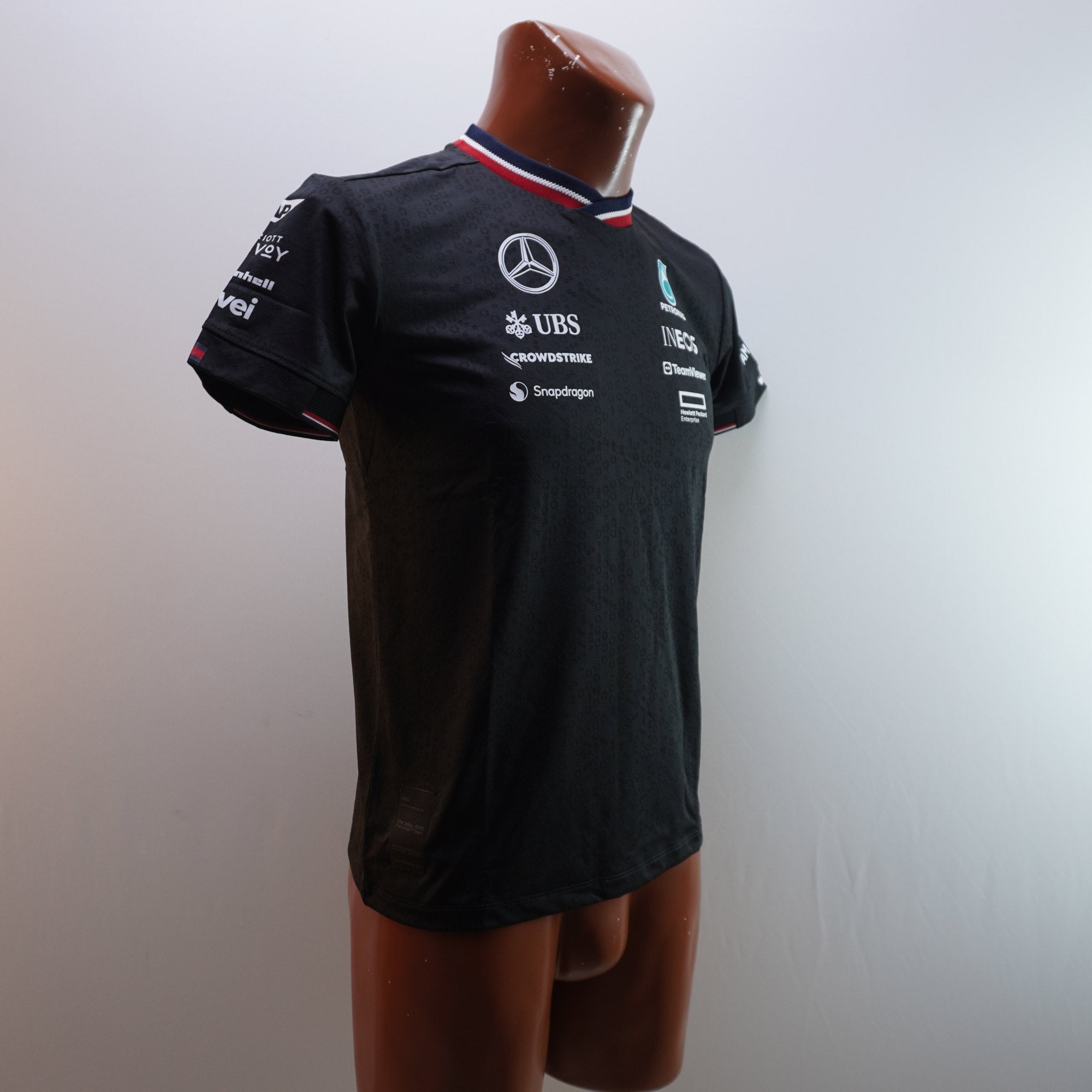 Camiseta de Manga Corta Mercedes para Hombre Usada - Negra, S