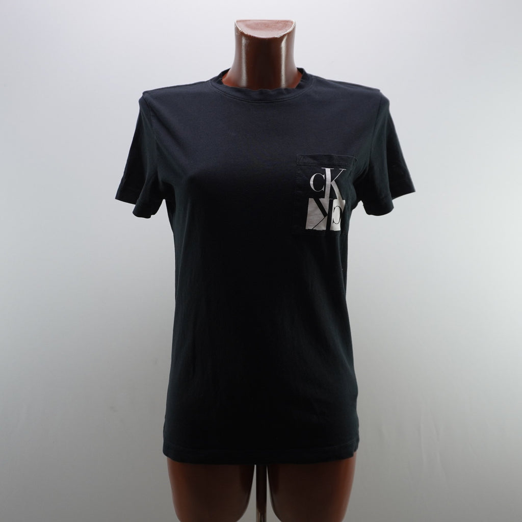 Camiseta de Manga Corta Calvin Klein para Mujer - Negra, XS - Usada en Muy Buen Estado