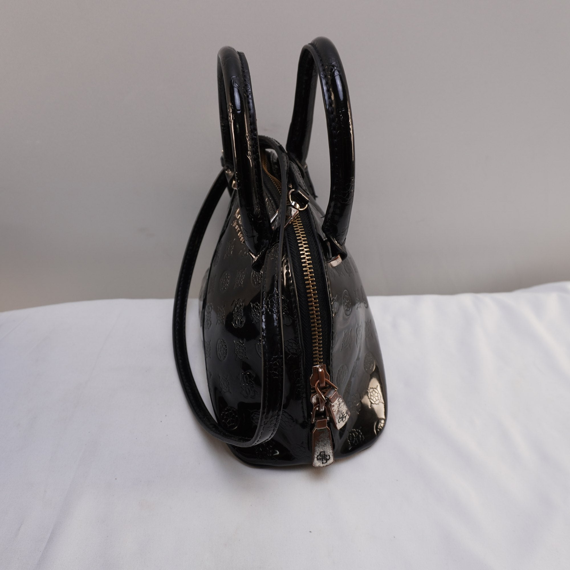 Bolso Baguette Guess para Mujer Usado - Negro en Muy Buen Estado