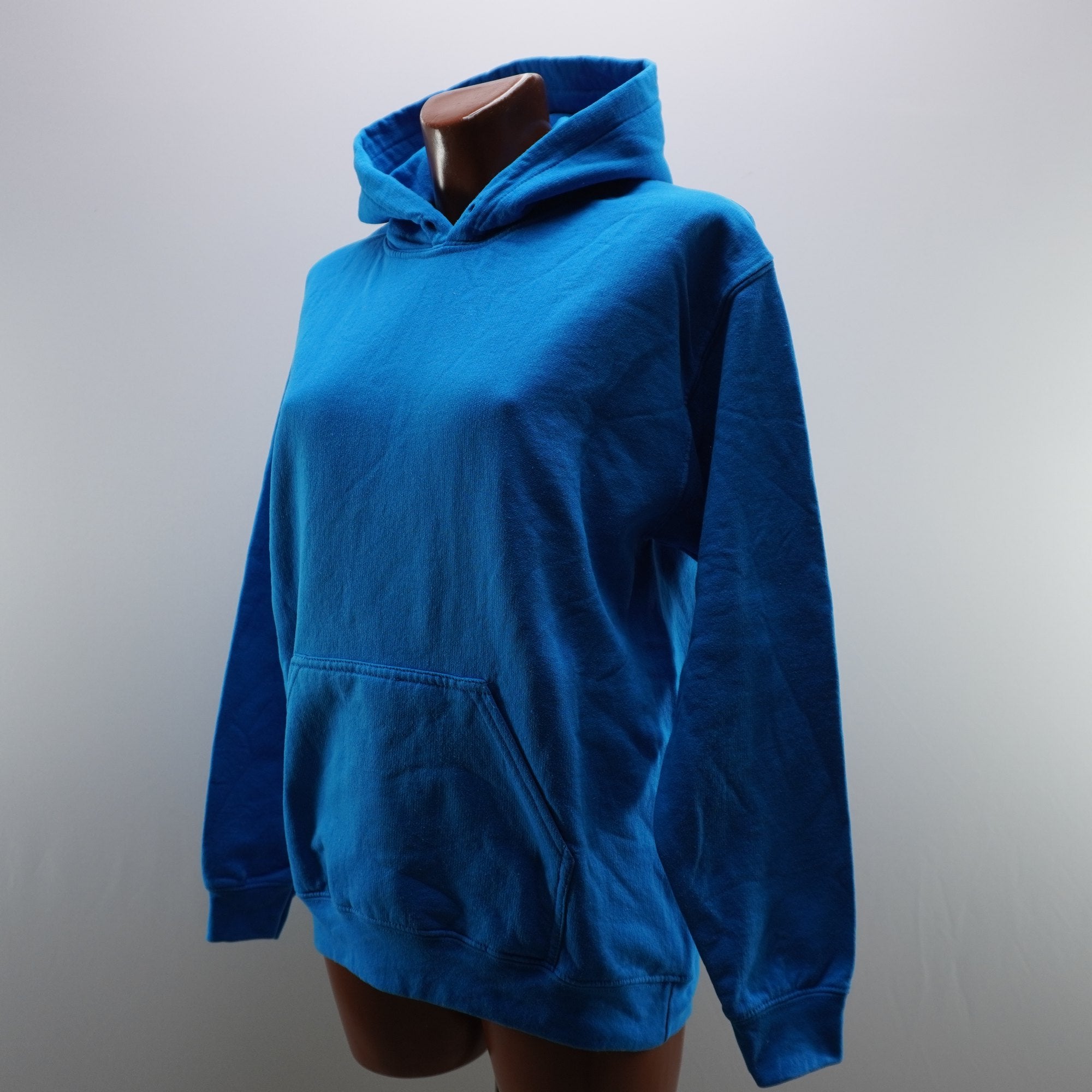 Sudadera con Capucha para Mujer - Negra, Usada en Muy Buen Estado