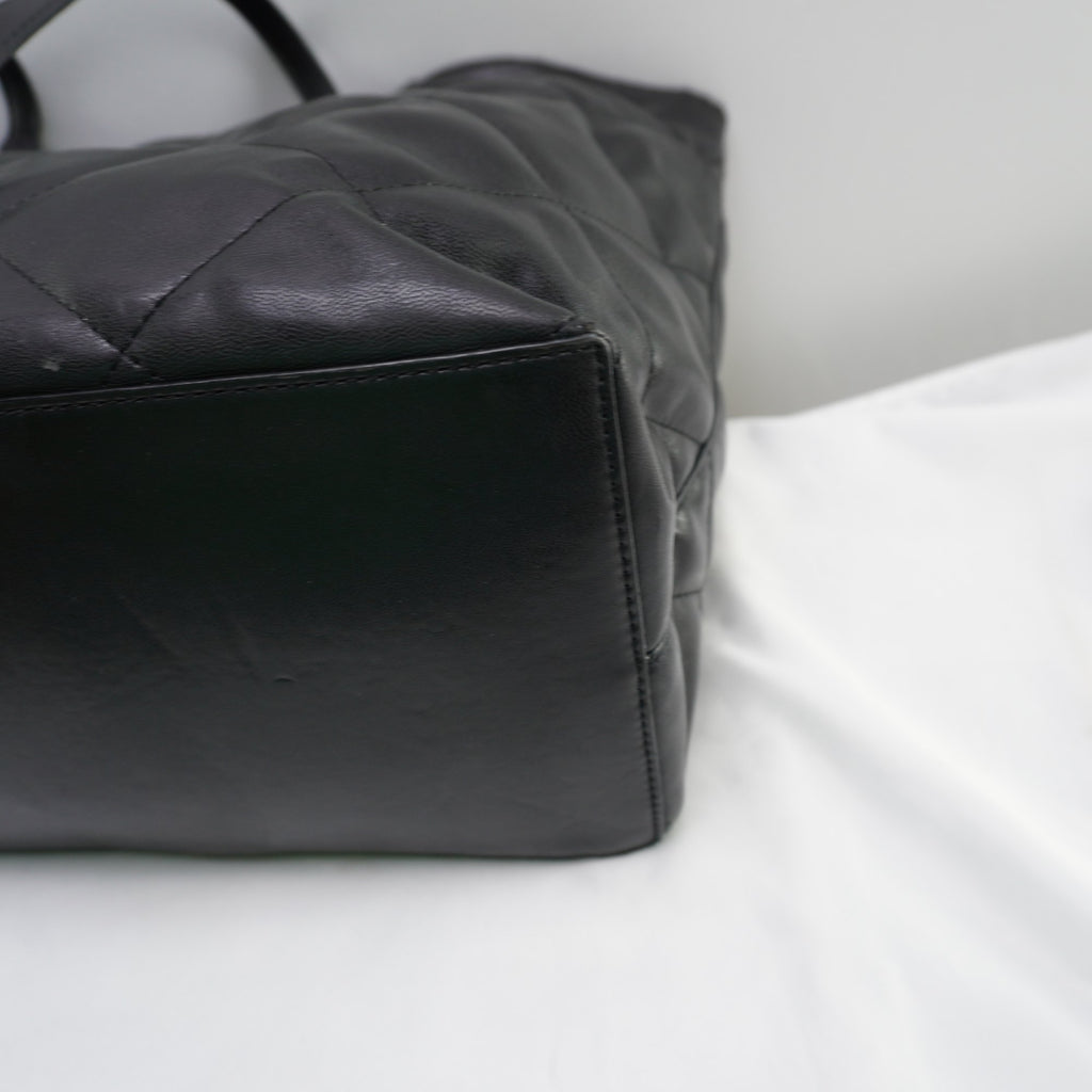 Bolso Baguette Guess para Mujer en Negro - Usado en Muy Buen Estado