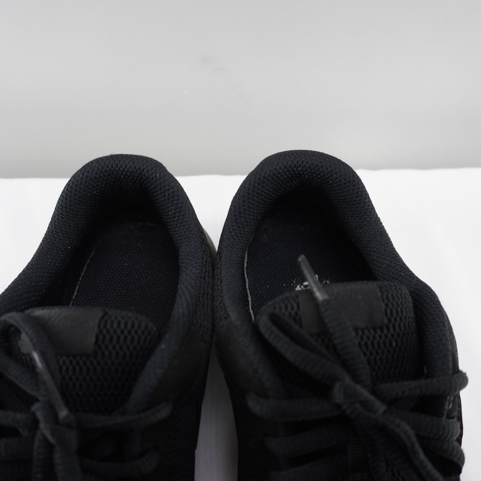 Zapatillas Nike para Mujer Usadas - Negro, Talla 38