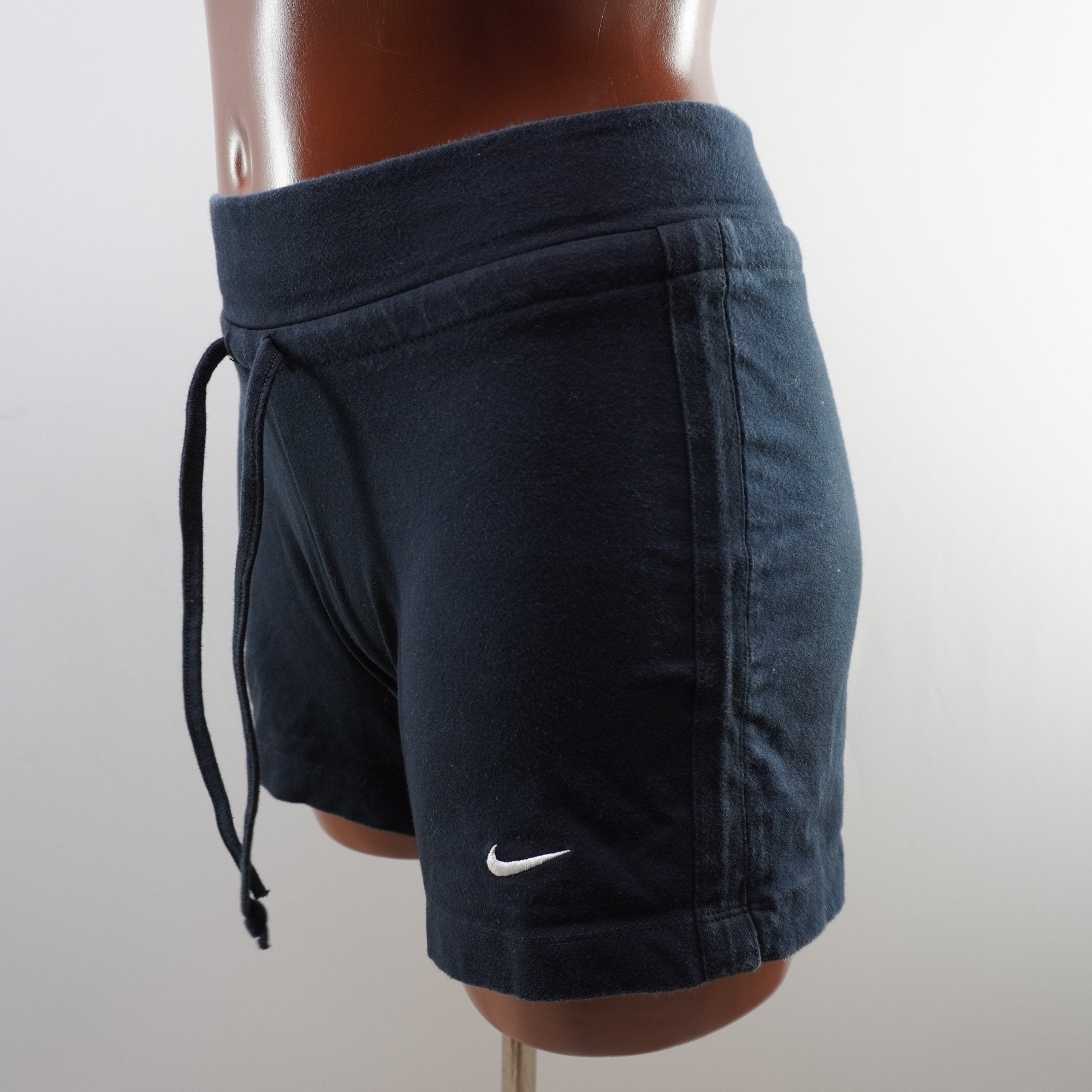 Bermudas Nike para Mujer Usadas - Negro, S