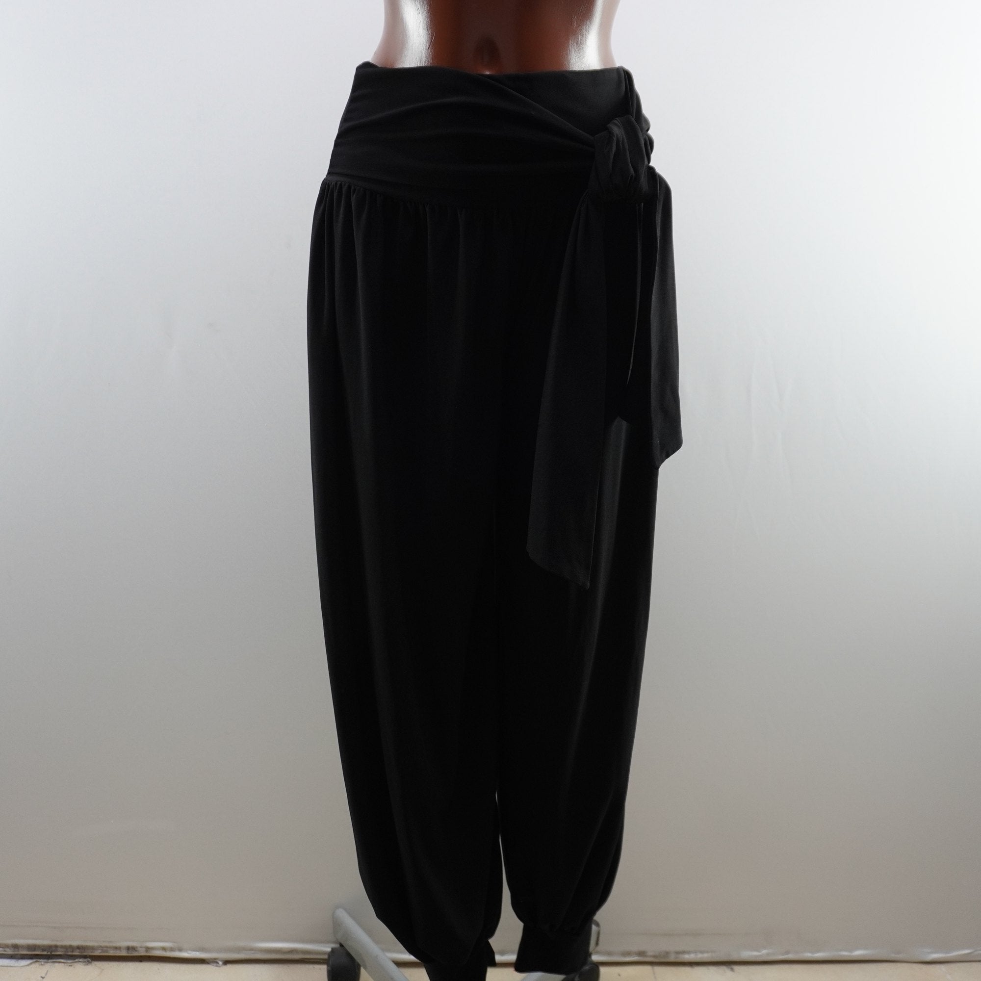 Pantalones Hair Lain para Mujer Usados - Negros, L