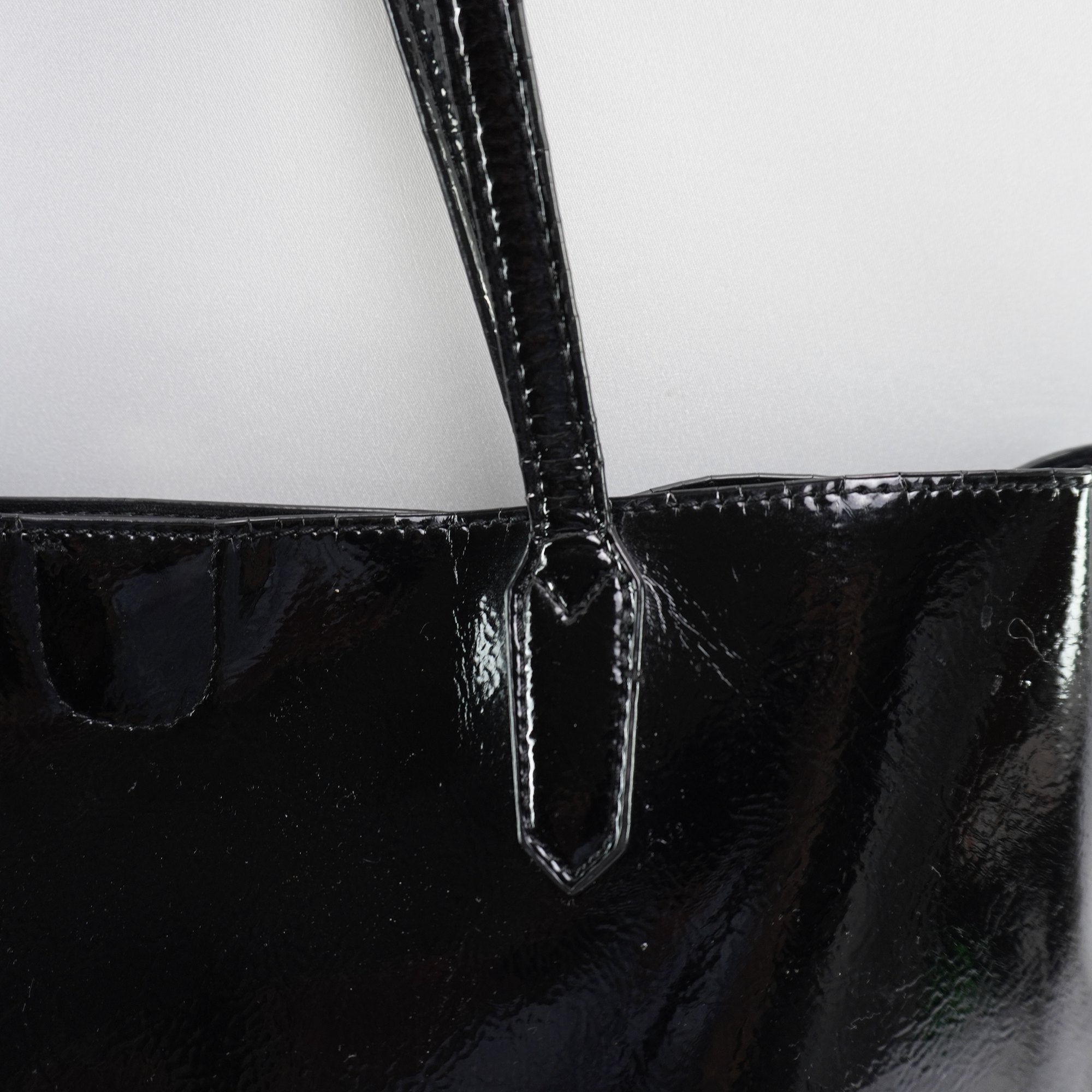 Bolso Baguette Guess para Mujer Usado - Negro