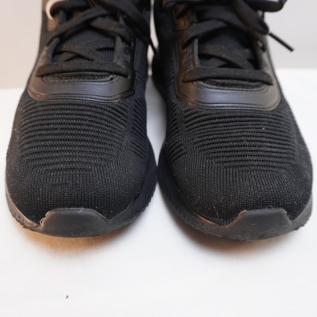 Zapatillas Skechers para Mujer Usadas - Negro, Talla 39
