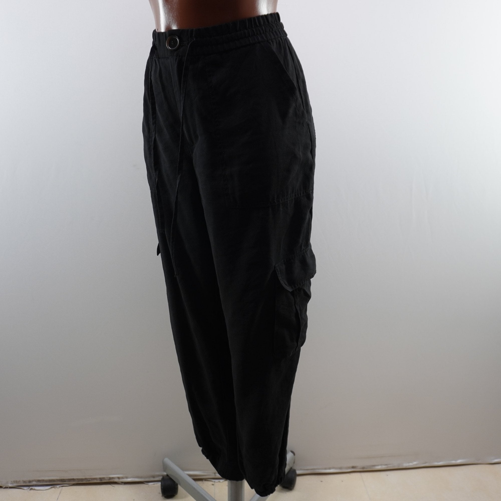 Pantalones Tipo Cargo Zara para Mujer Usados - Negro, M