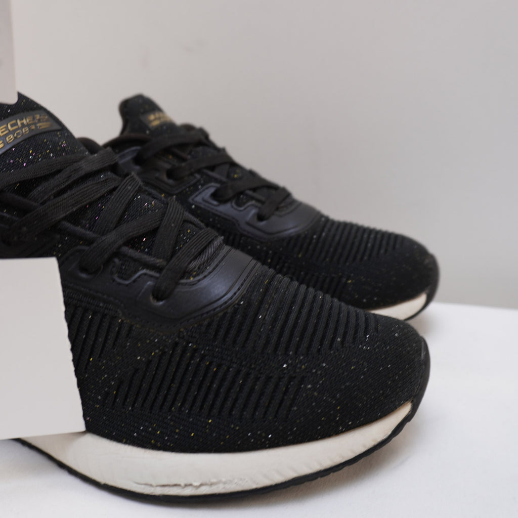 Zapatillas Skechers para Mujer Usadas - Negro, Talla 39