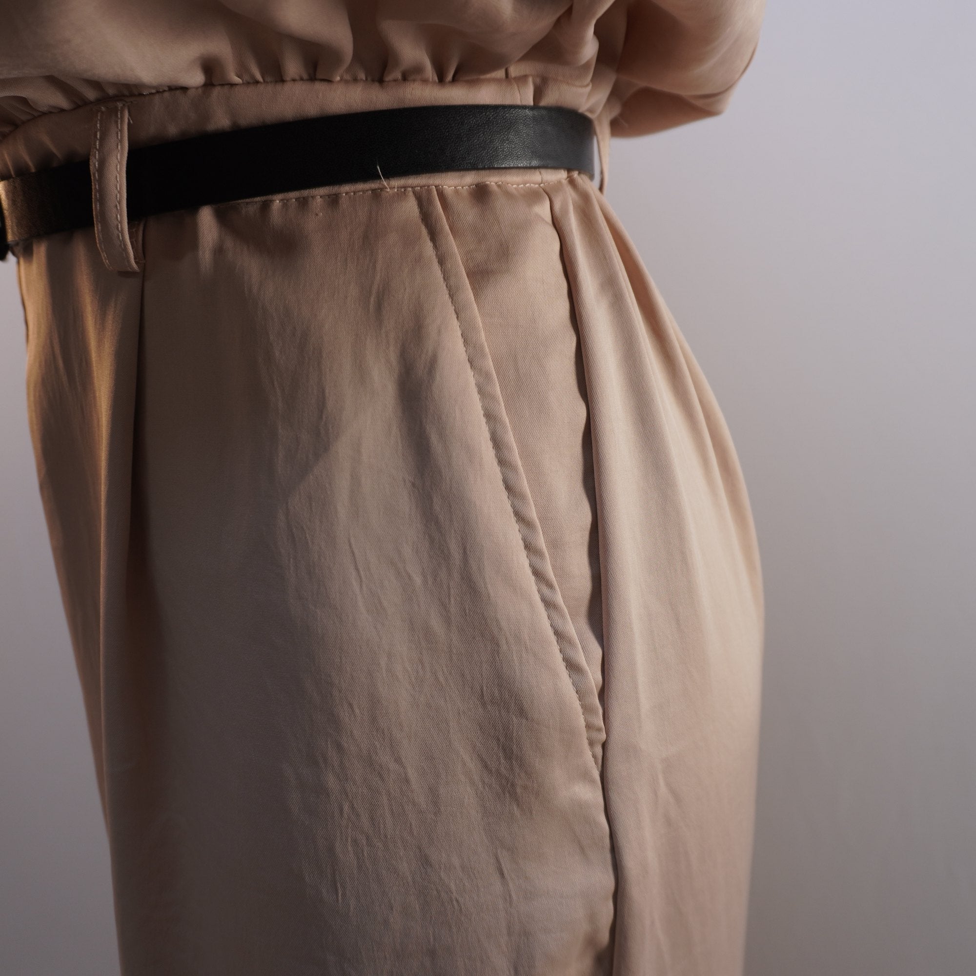 Mono Amisu para Mujer Usado - Beige, L