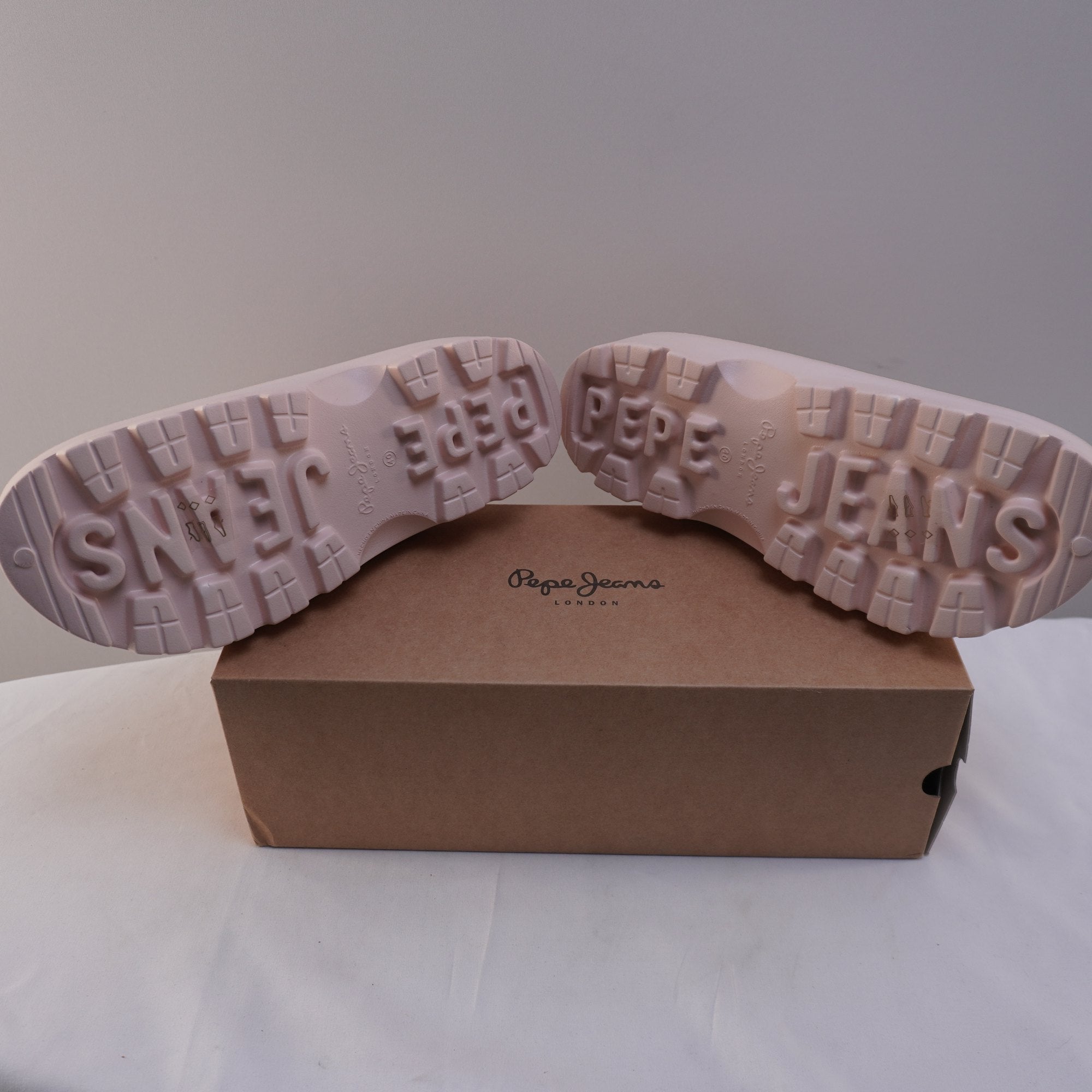 Zapatos Planos Pepe Jeans para Mujer Usados - Rosa, Talla 40