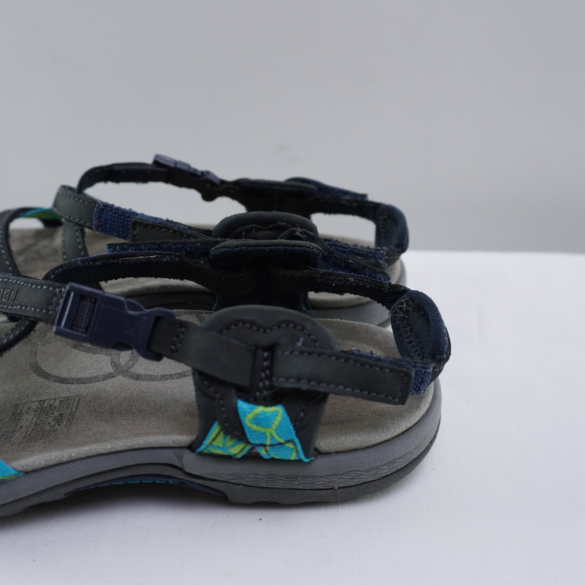 Sandalias Merrell para Mujer Usadas - Azul Marino, Talla 37