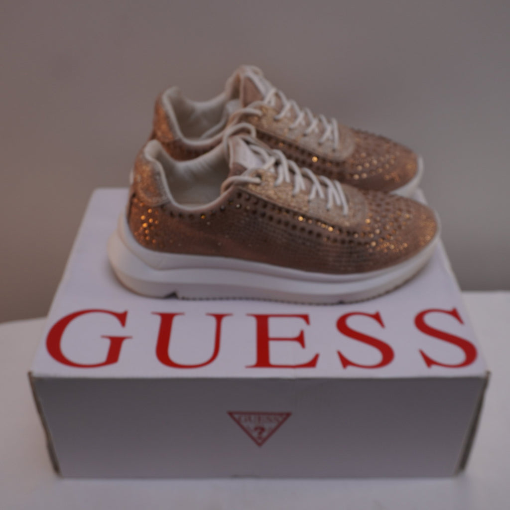 Zapatillas Guess para Mujer Usadas - Dorado, Talla 39