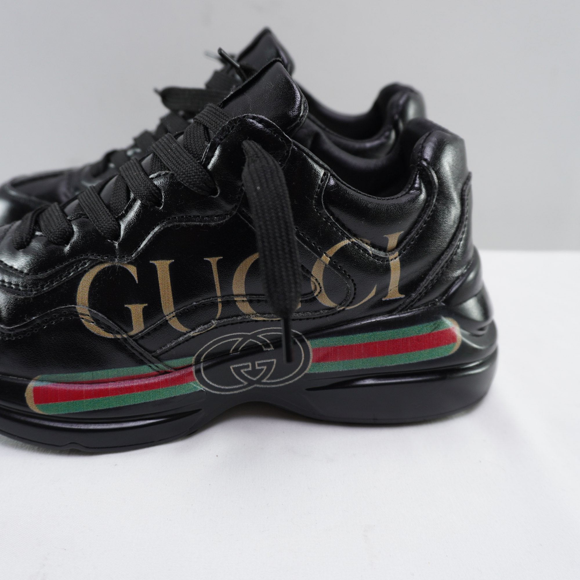 Zapatillas Gucci para Mujer Usadas - Negro, Talla 38
