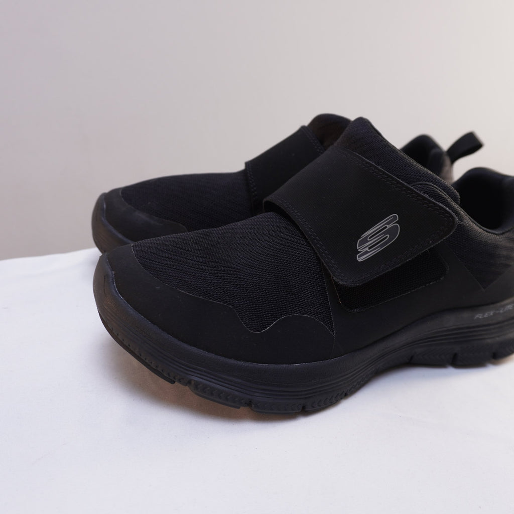 Zapatillas Skechers para Mujer Usadas - Negro, 40