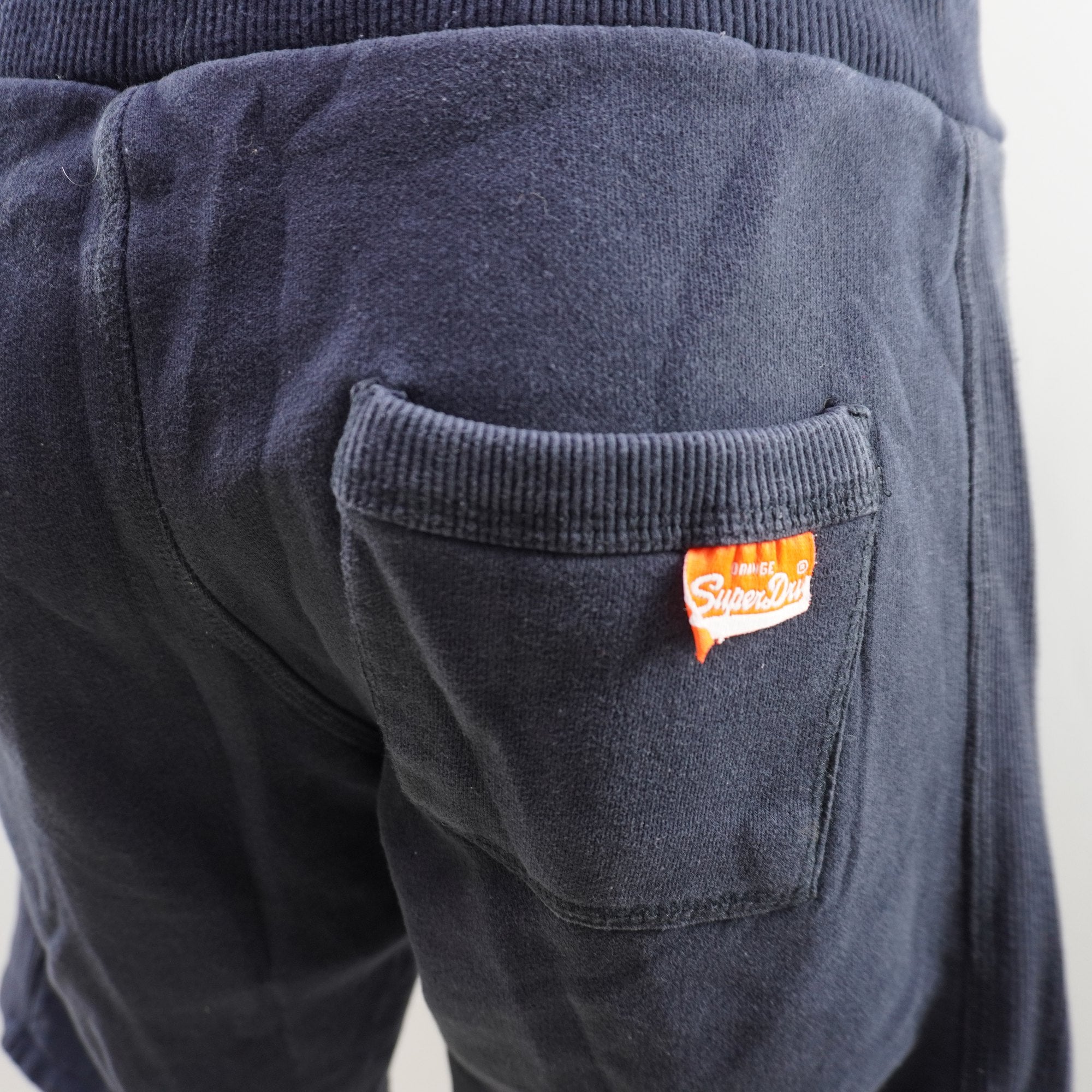 Bermudas Superdry para Hombre Usadas - Azul Marino, S