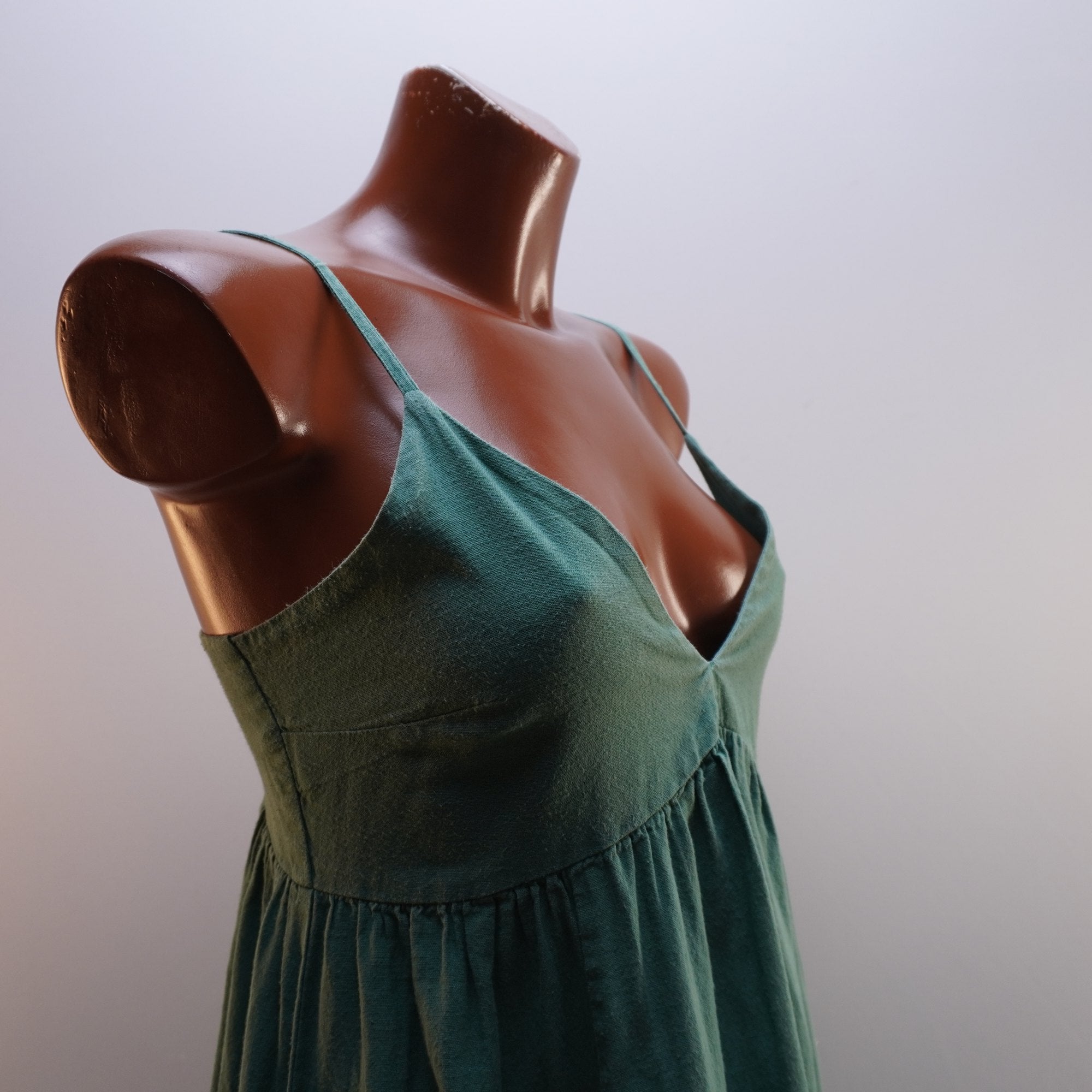 Vestido MNG para Mujer Usado - Verde, Pequeño (S)