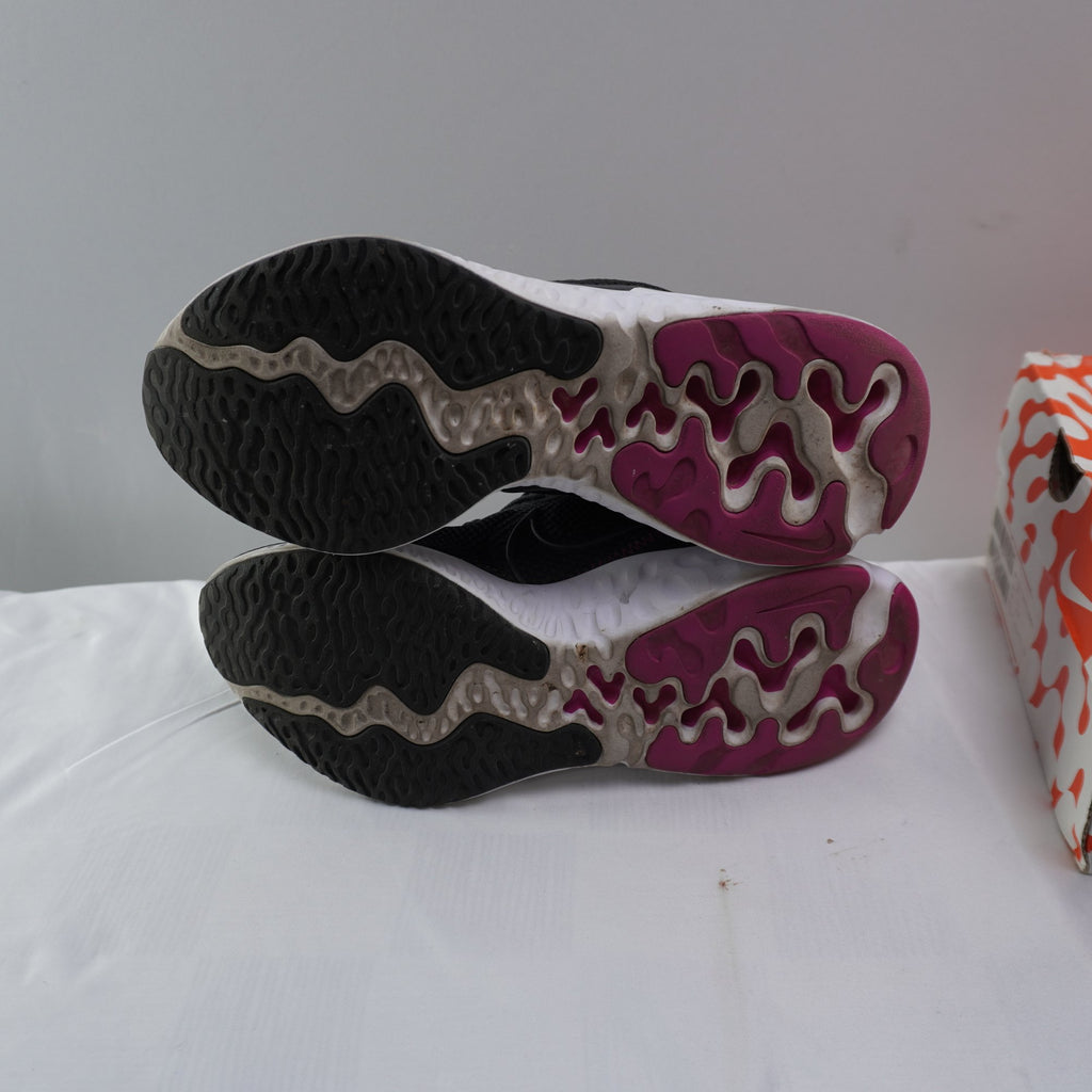 Zapatillas Nike para Mujer Usadas - Negras, Talla 38
