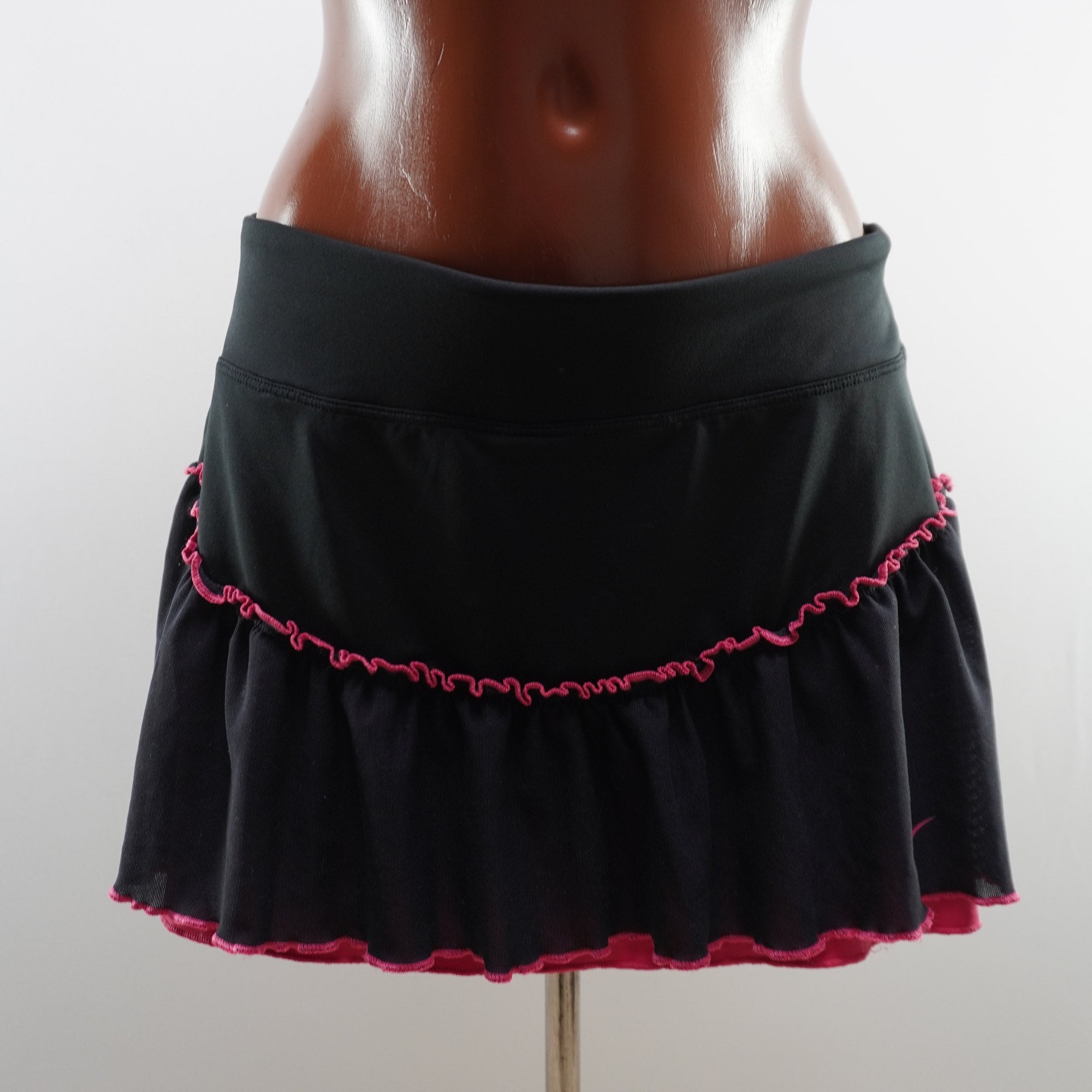 Falda Pantalón Nike para Mujer Usada - Negro, M