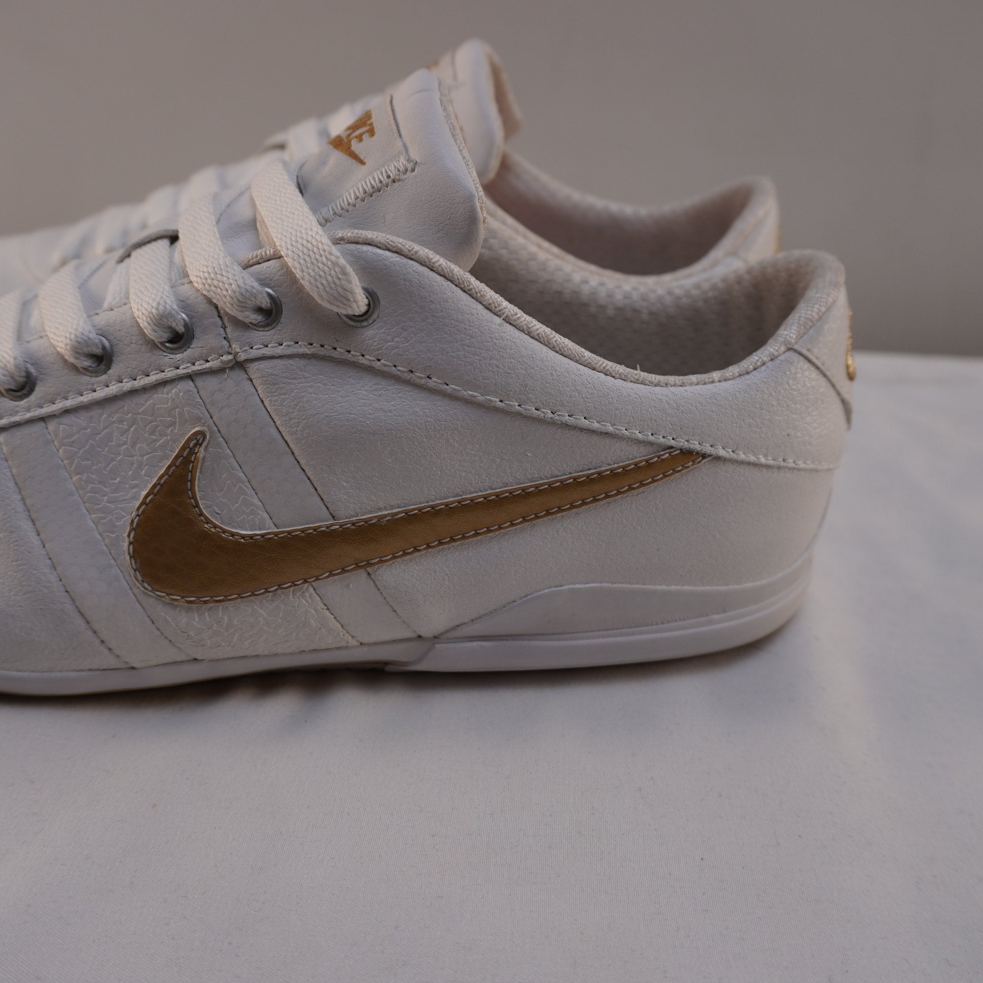 Zapatillas Nike para Mujer Usadas - Blanco, Talla 40