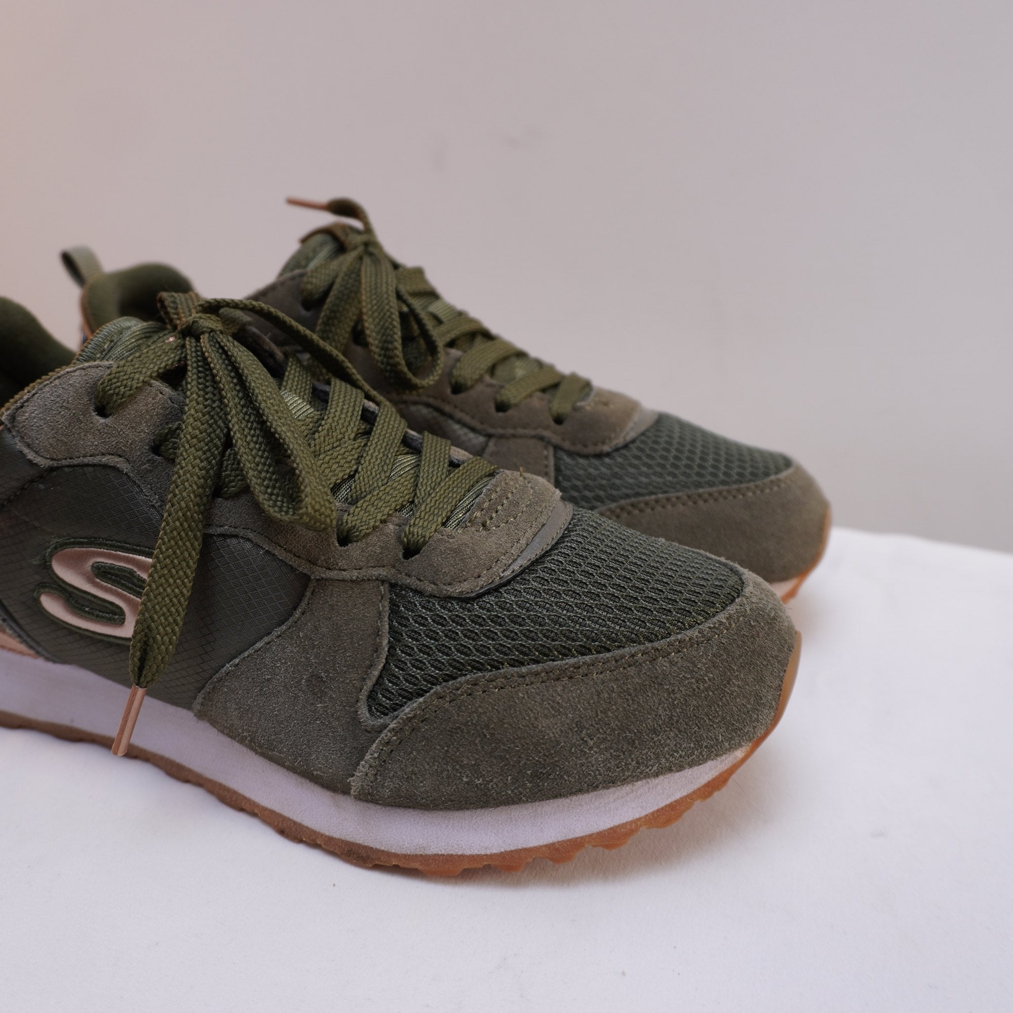 Zapatillas Skechers para Mujer Usadas - Talla 38 en Muy Buen Estado