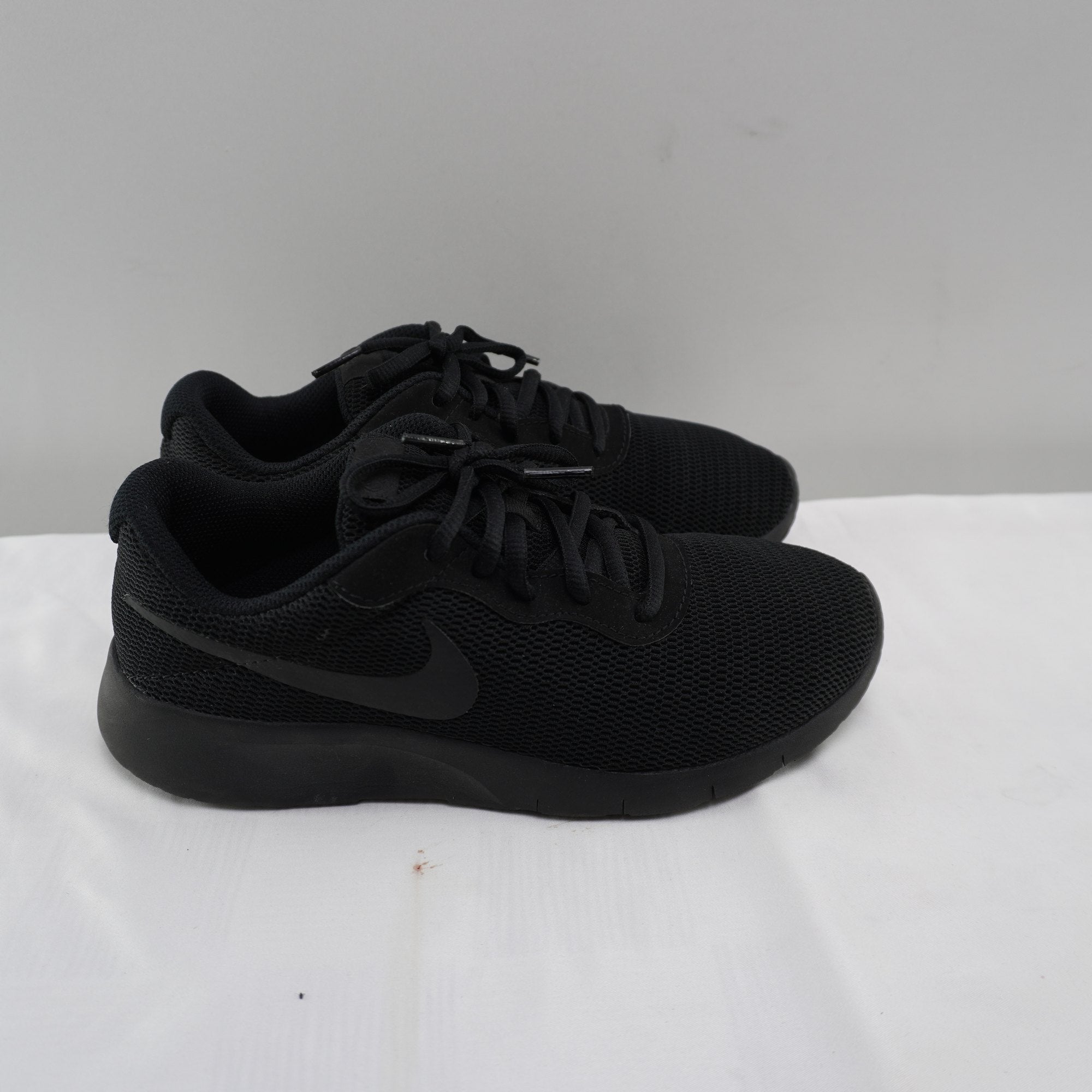 Zapatillas Nike para Mujer Usadas - Negro, Talla 38