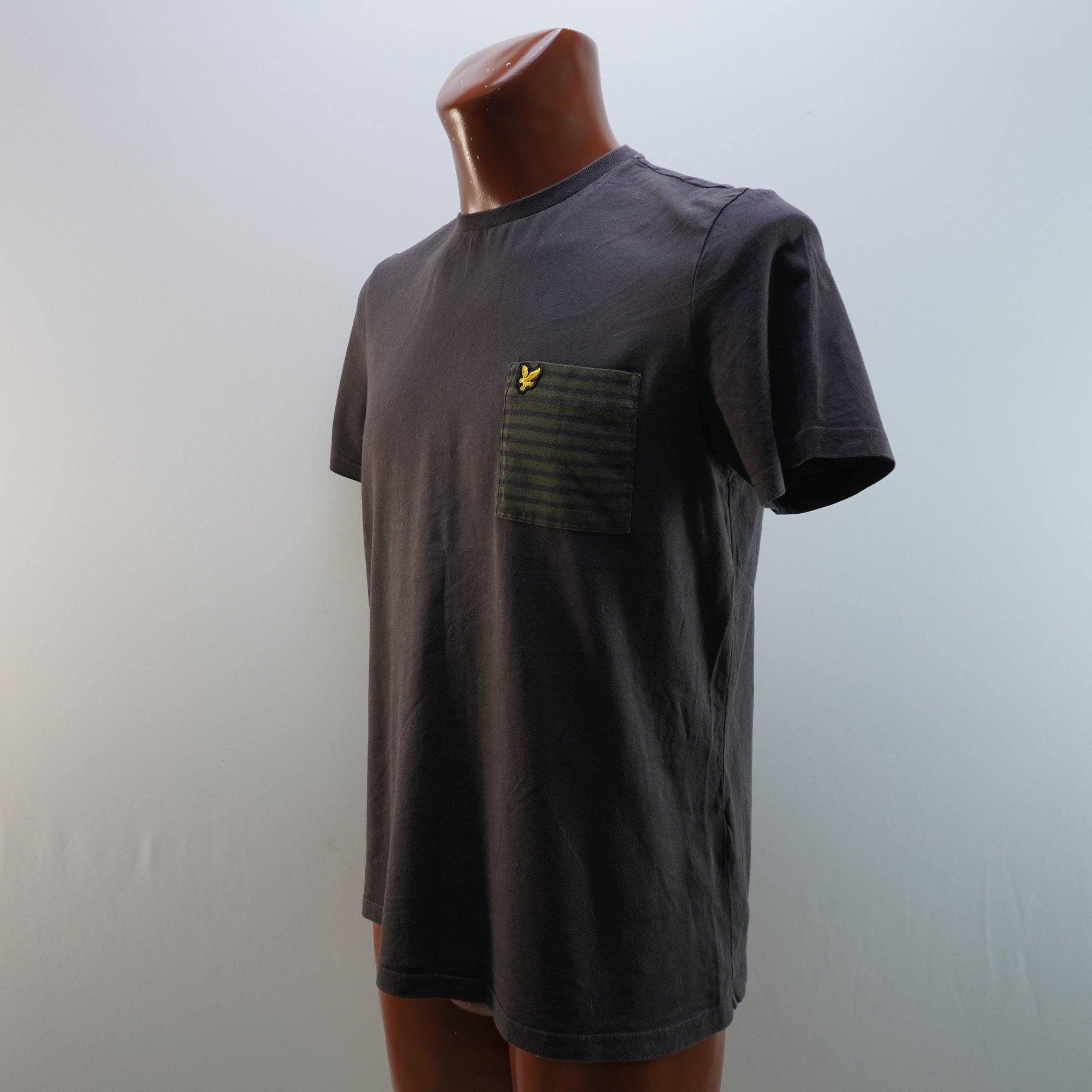 Camiseta Lyle & Scott para Hombre Usada - Negra, M