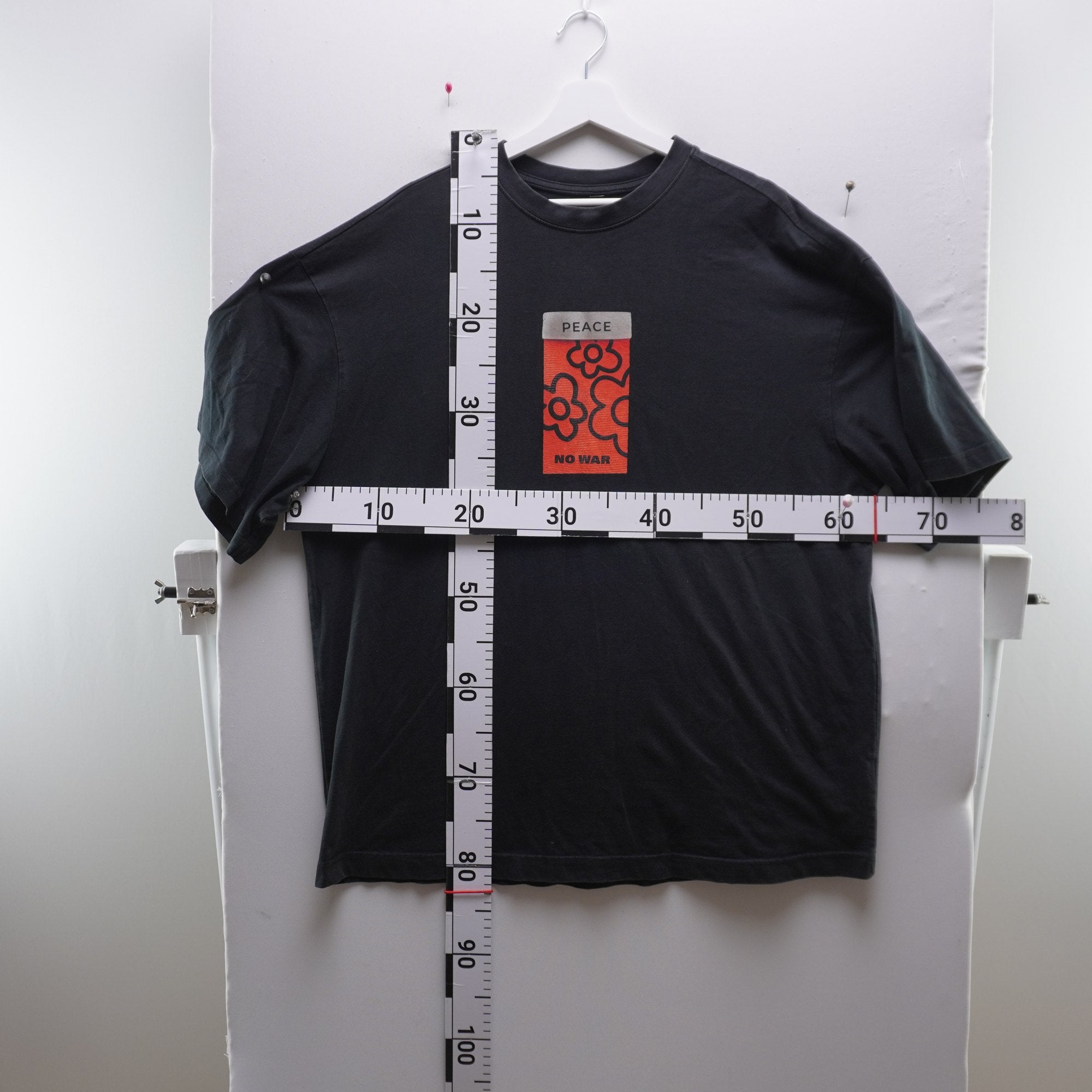 Camiseta de Manga Corta Upscale para Hombre Usada - Negra, XL