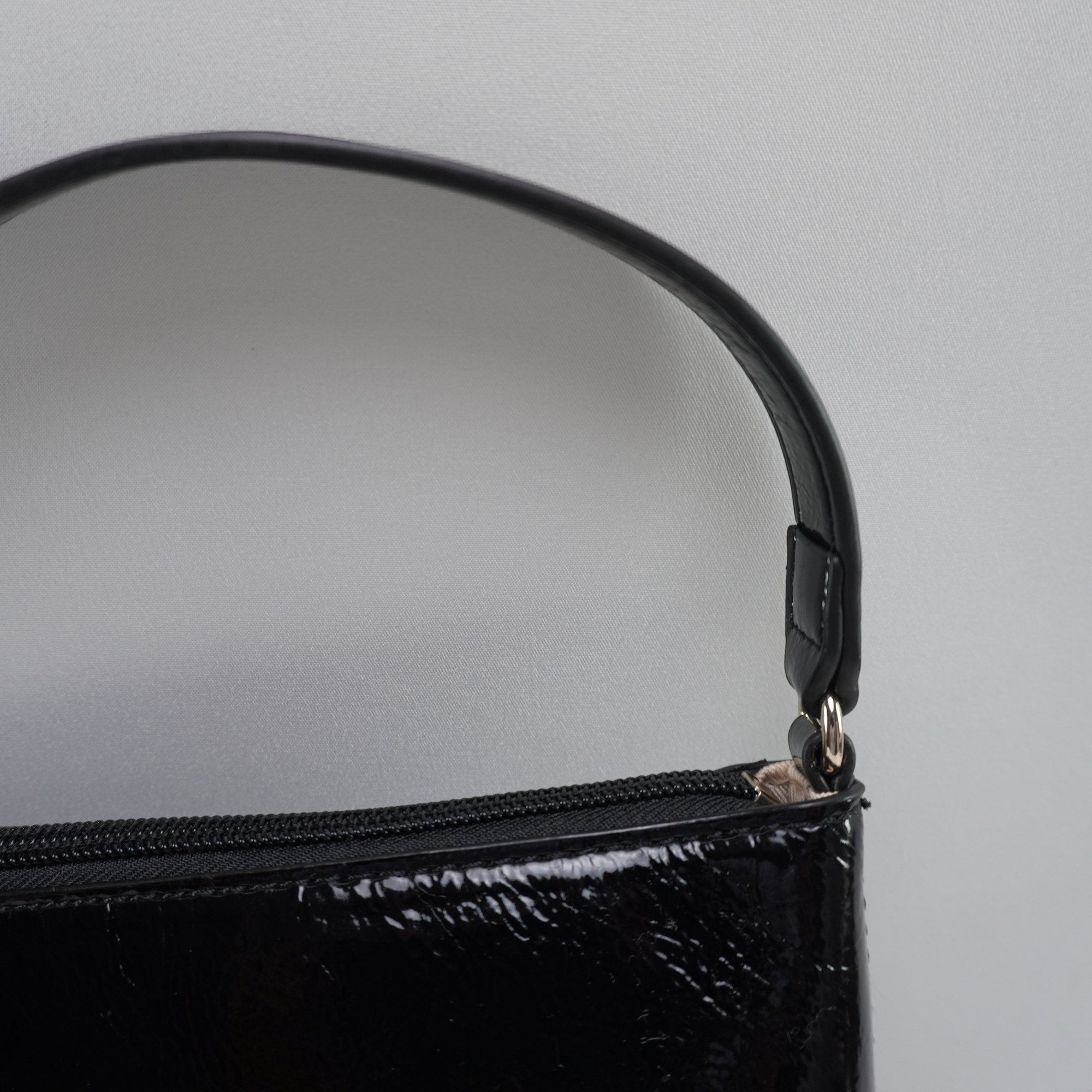 Bolso Baguette Guess para Mujer Usado - Negro