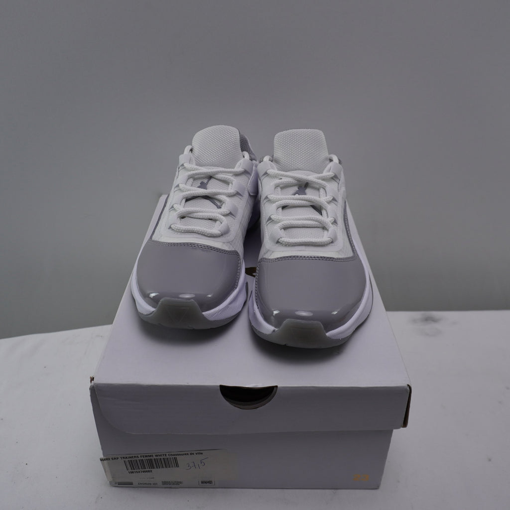 Zapatillas Jordan para Hombre Usadas - Blancas, Talla 37.5