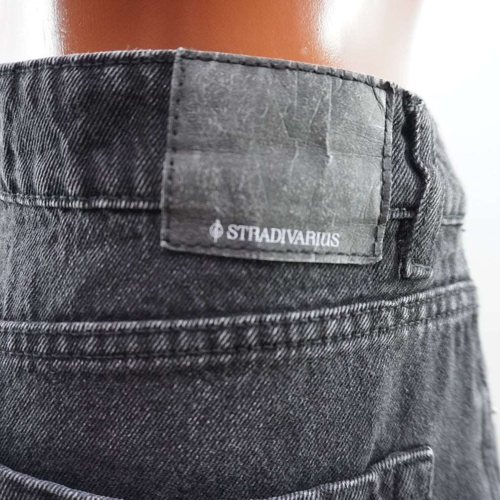 Pantalones Cortos Vaqueros Stradivarius para Mujer Usados - Negros, XL