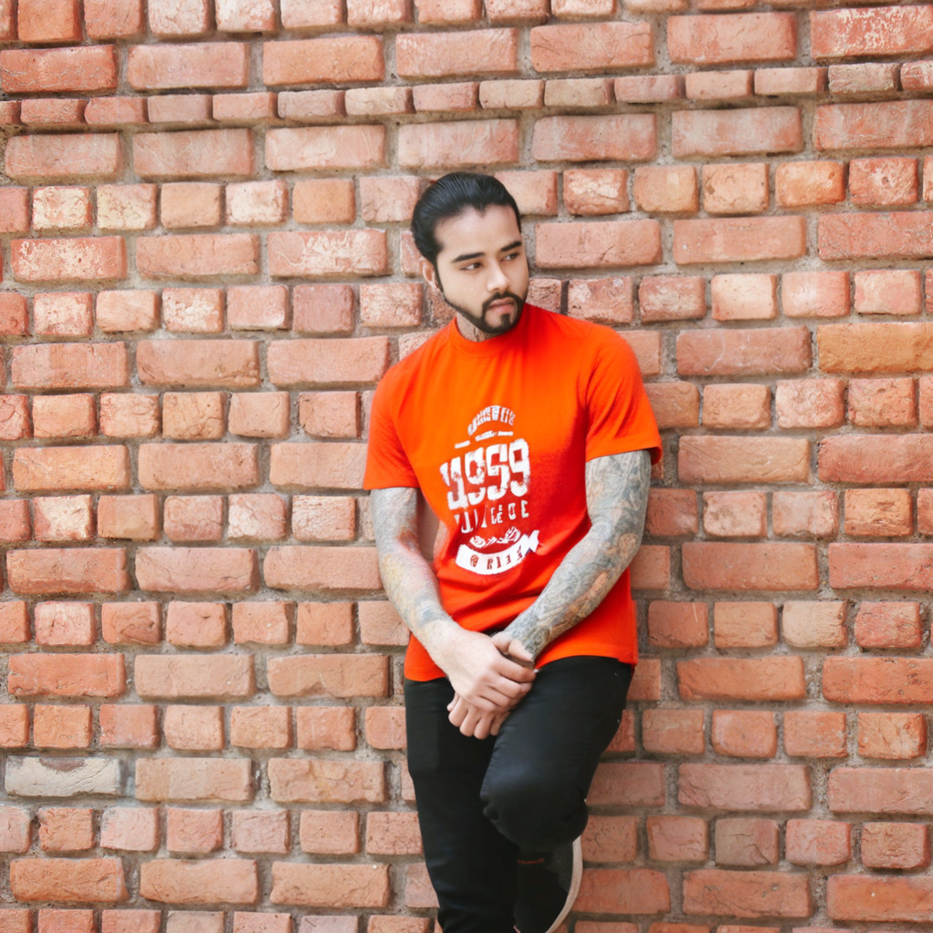 Men's T-Shirt Elesse. Red. M. Used. Good