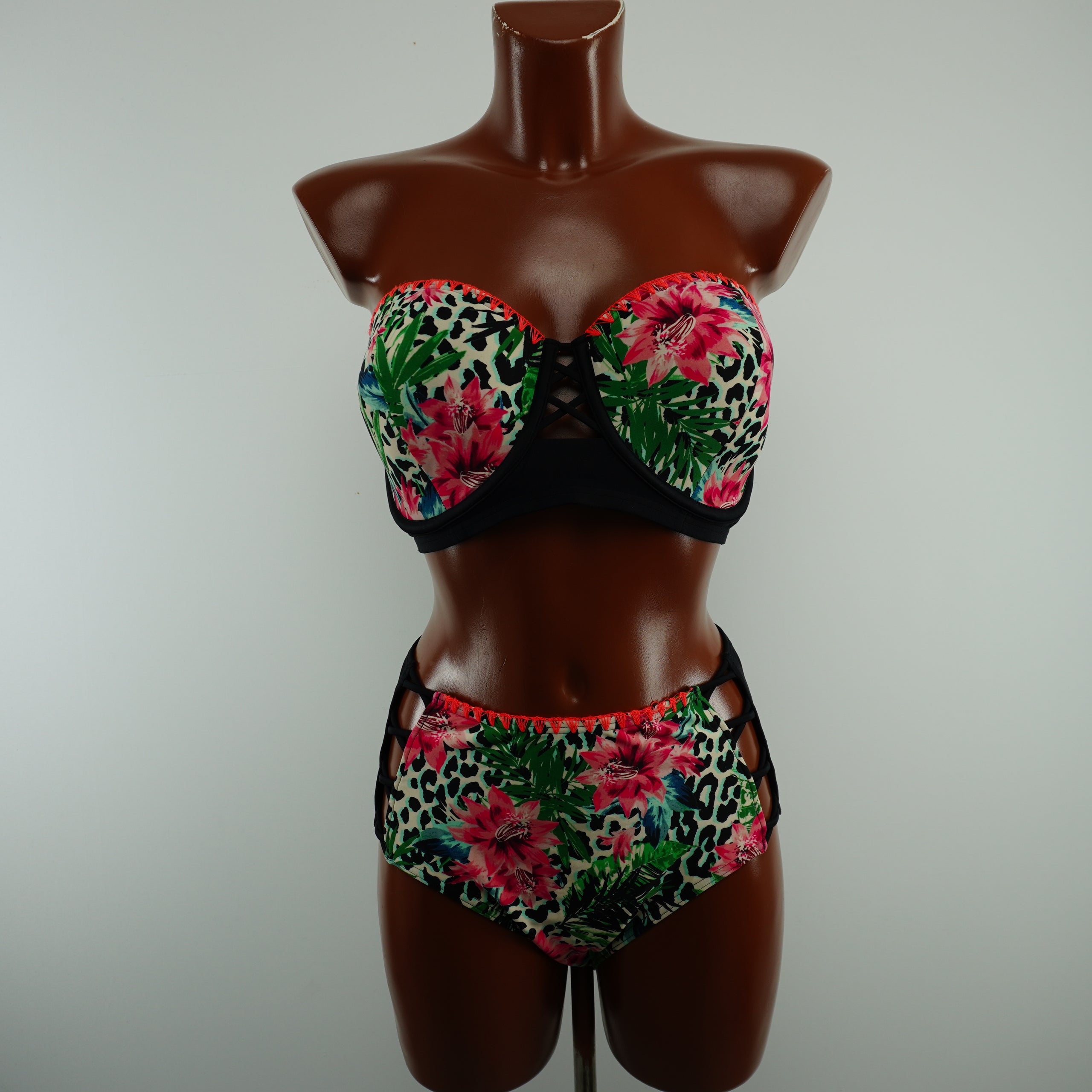 Pre-Owned Women's George Bikini - Black, M