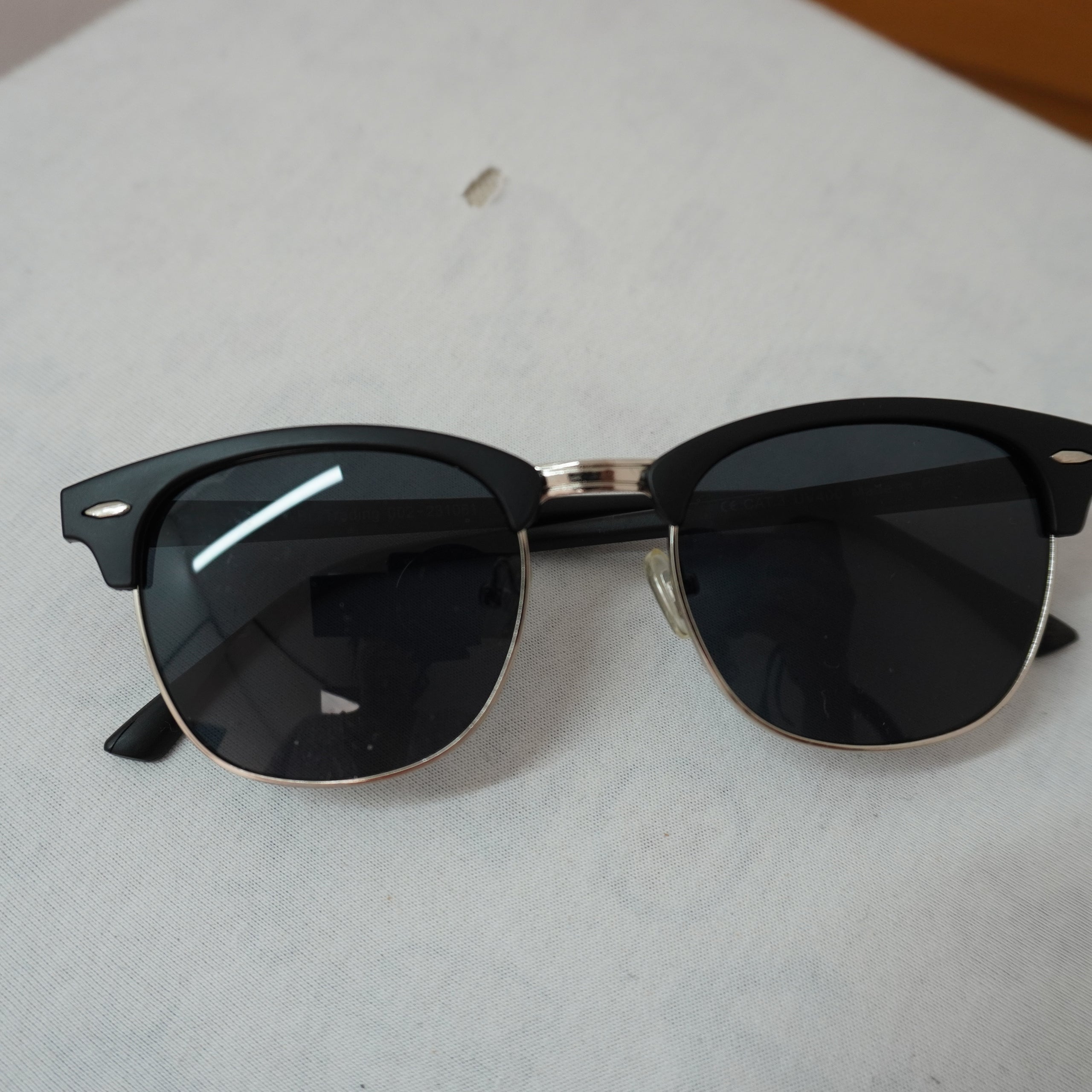 Pre-Owned Women's Sin Marka Glasses - Black, S