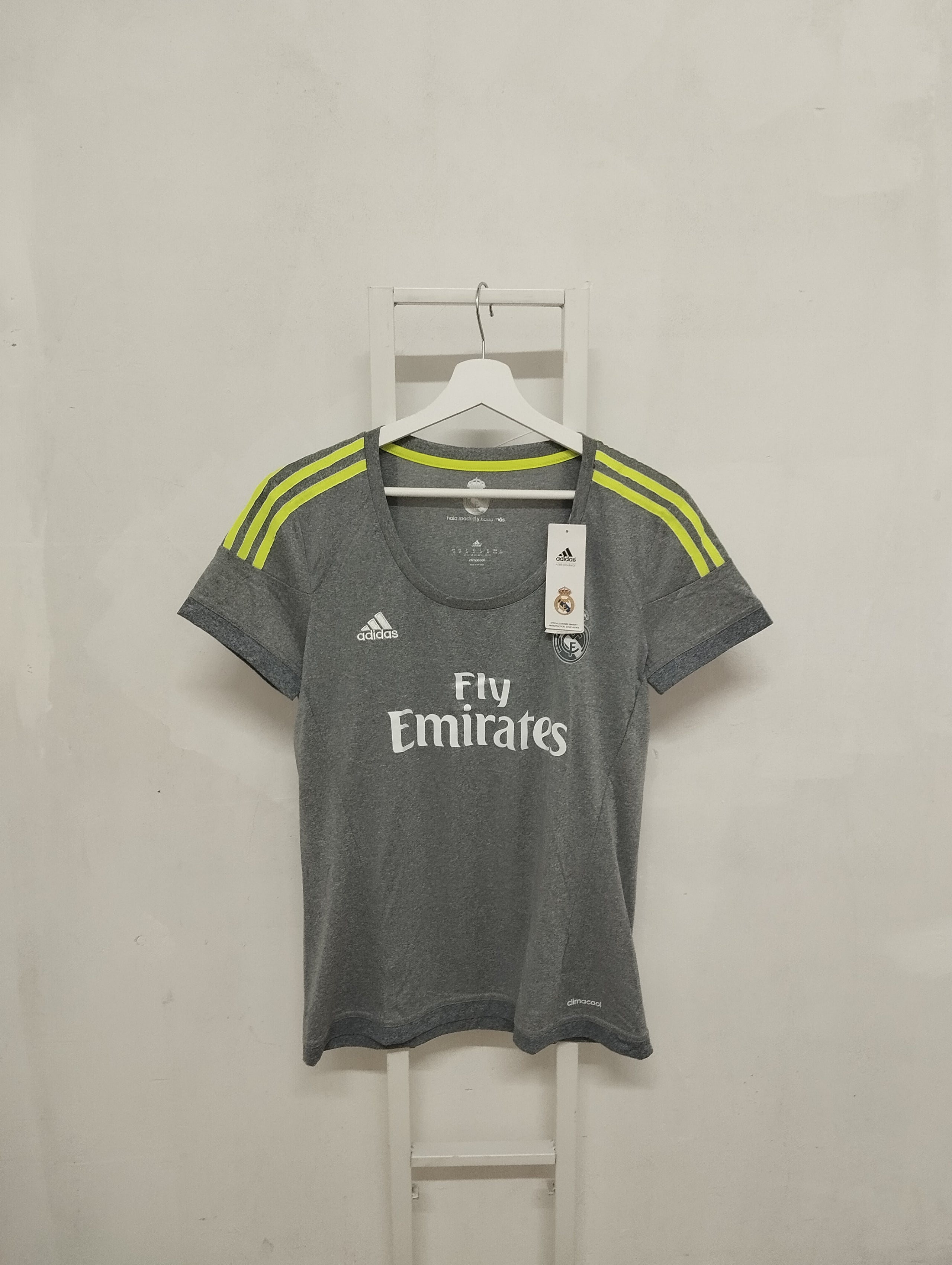 New Women's Real Madrid Shirt - Grey, M