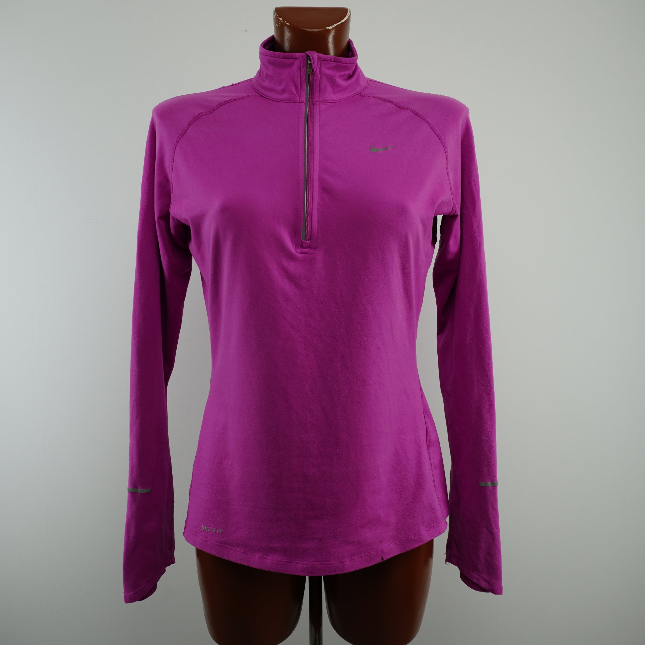 Camiseta Nike para mujer usada, rosa, talla M, en muy buen estado