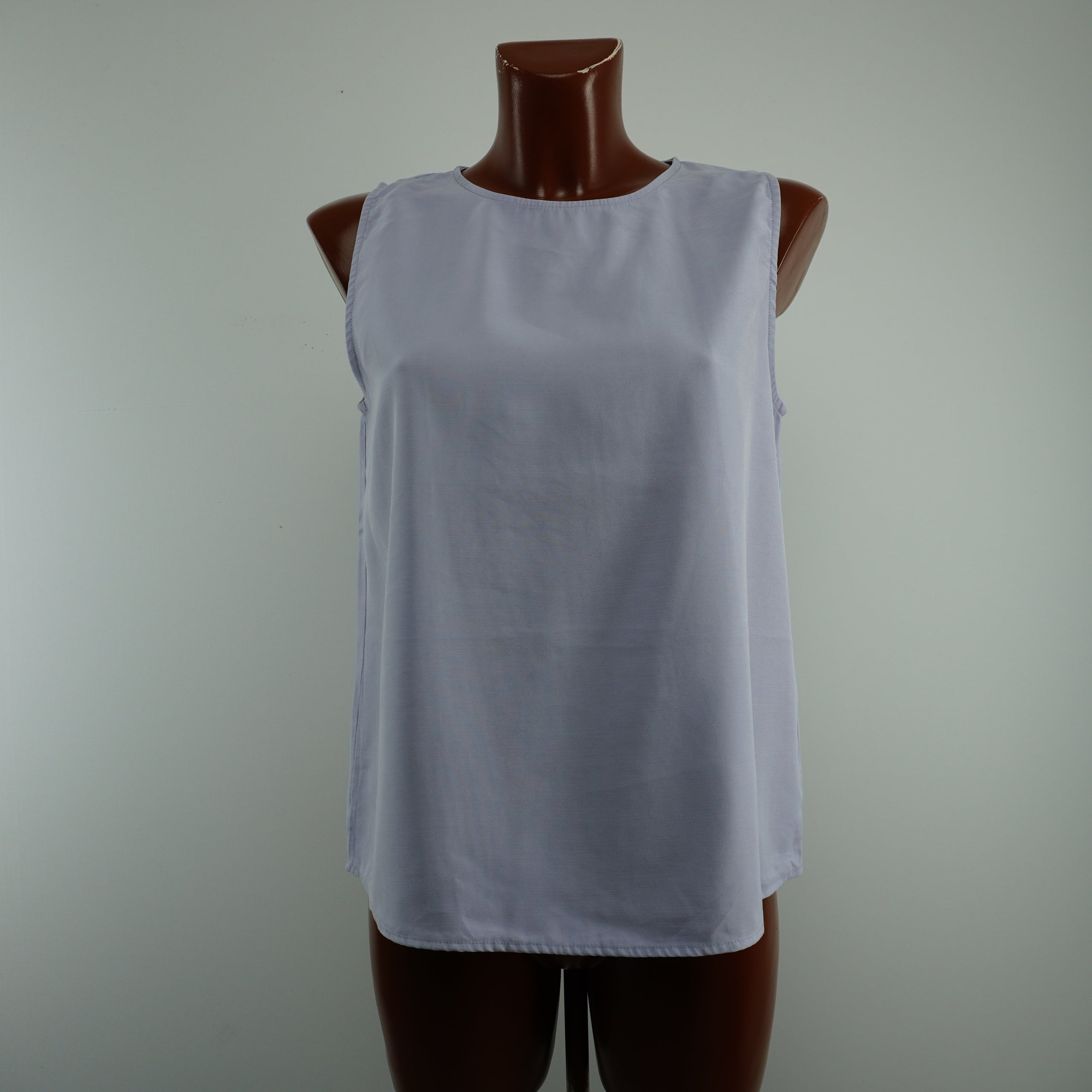 Essential Women's Purple Shirt - Size M, Used <br/> Very Good