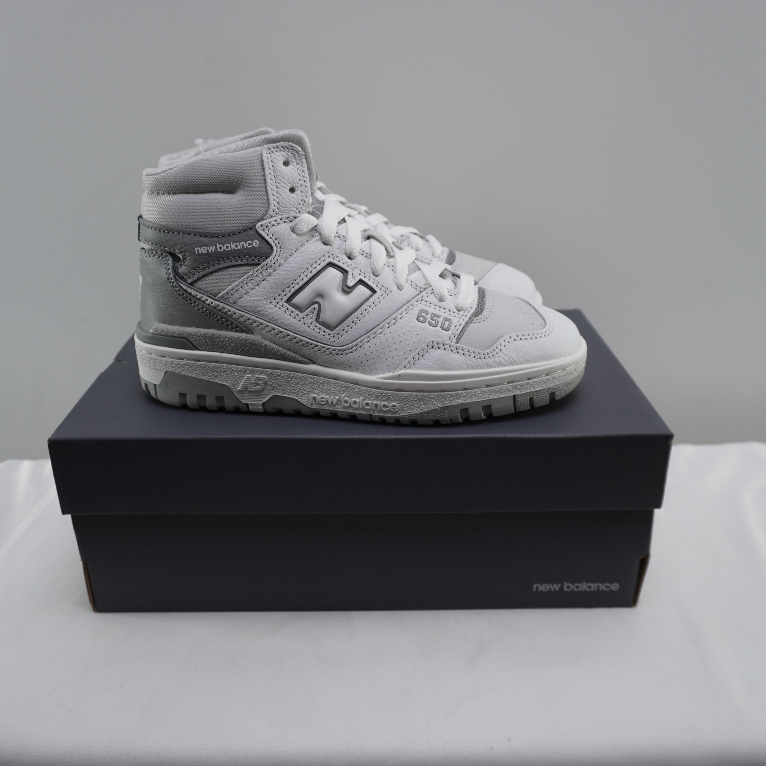 Zapatillas New Balance para Mujer Nuevas - Beige, Talla 37.5