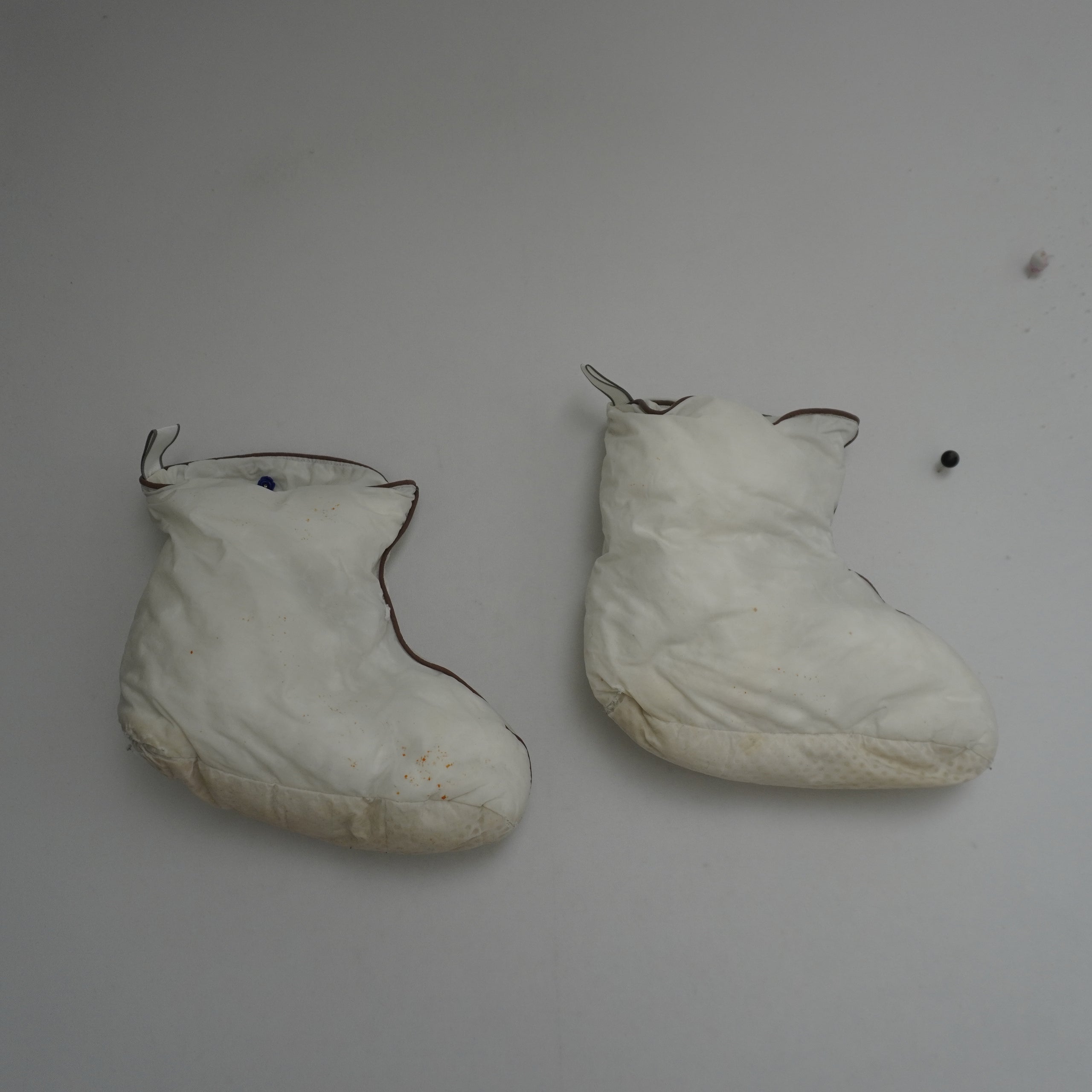 Pre-Owned Women's Boots - White, Size 38 - Sin Marka
