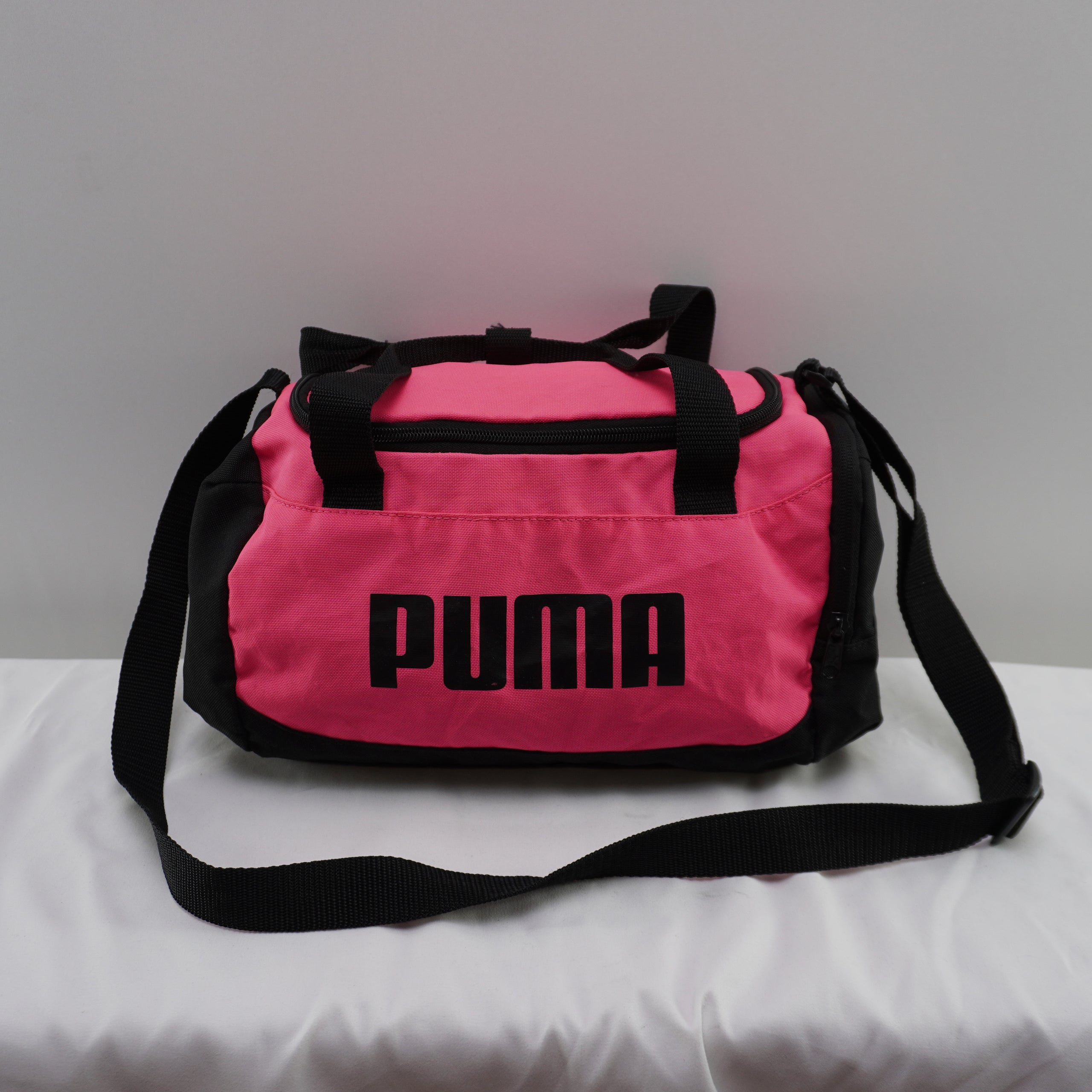 Bolso Puma para Mujer Usado - Negro, Talla L