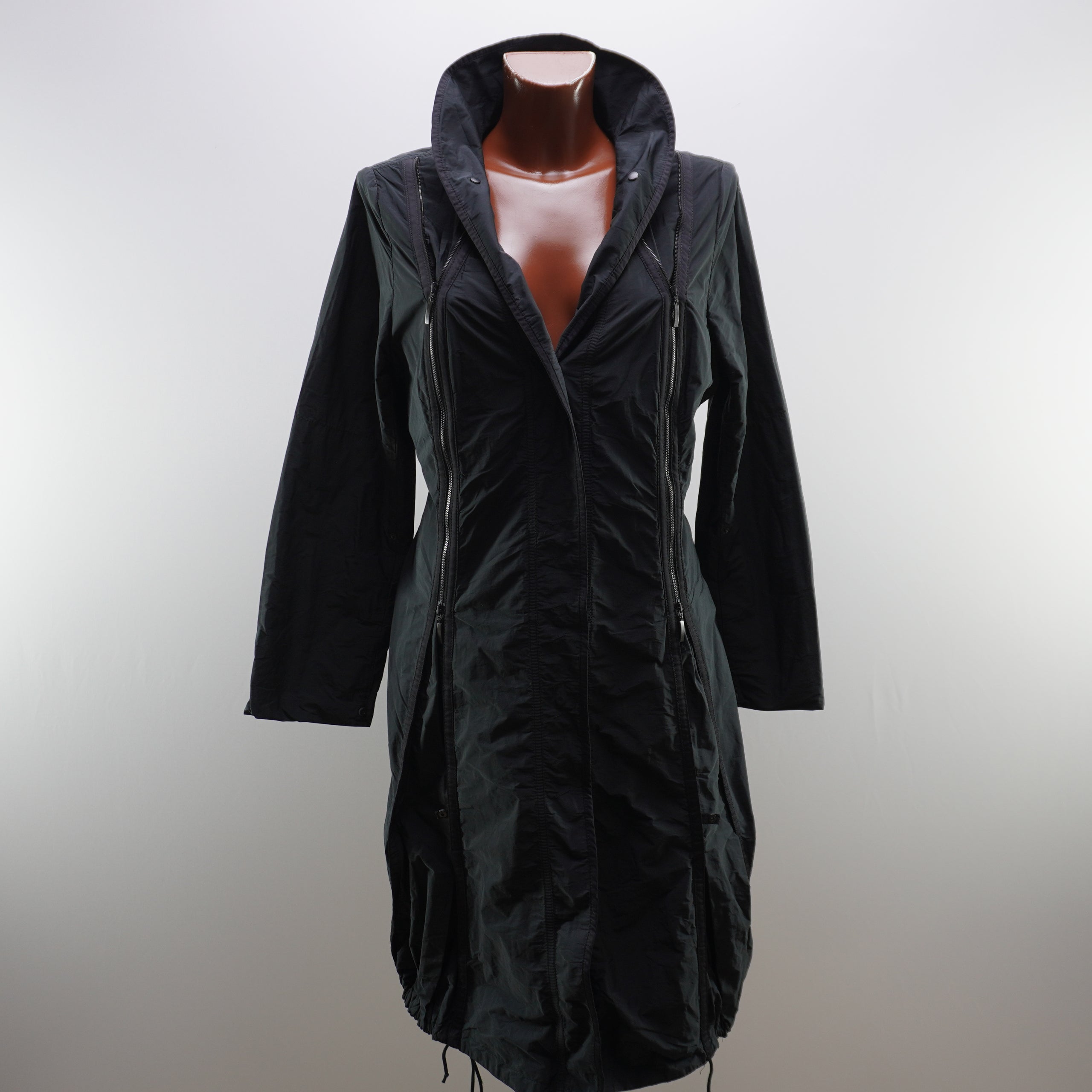 Abrigo Beaten Heymann para Mujer Usado - Negro, XXL