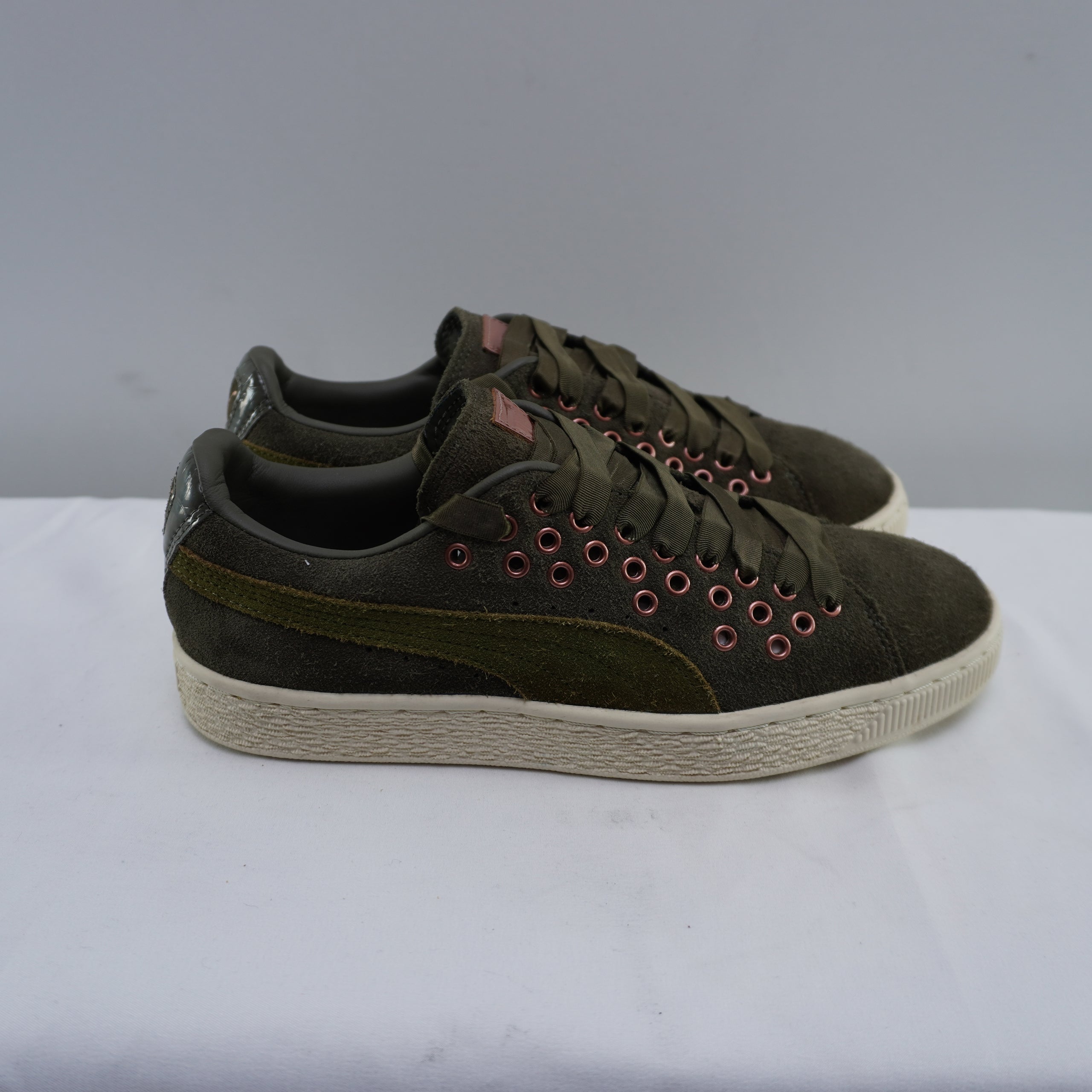 Zapatillas Puma para Mujer Khaki Usadas - Talla 38