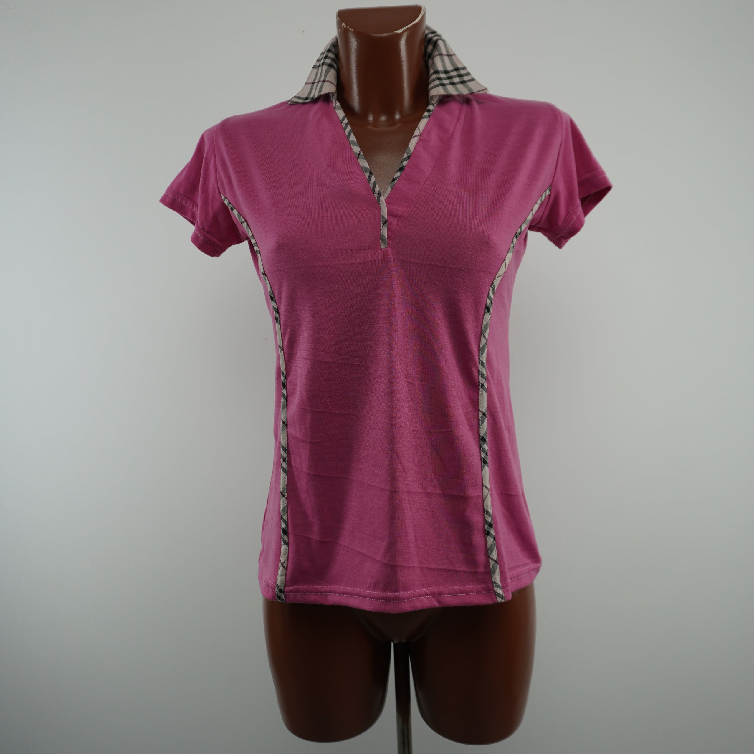 Pre-Owned Women's Burberry Shirt - Pink, L