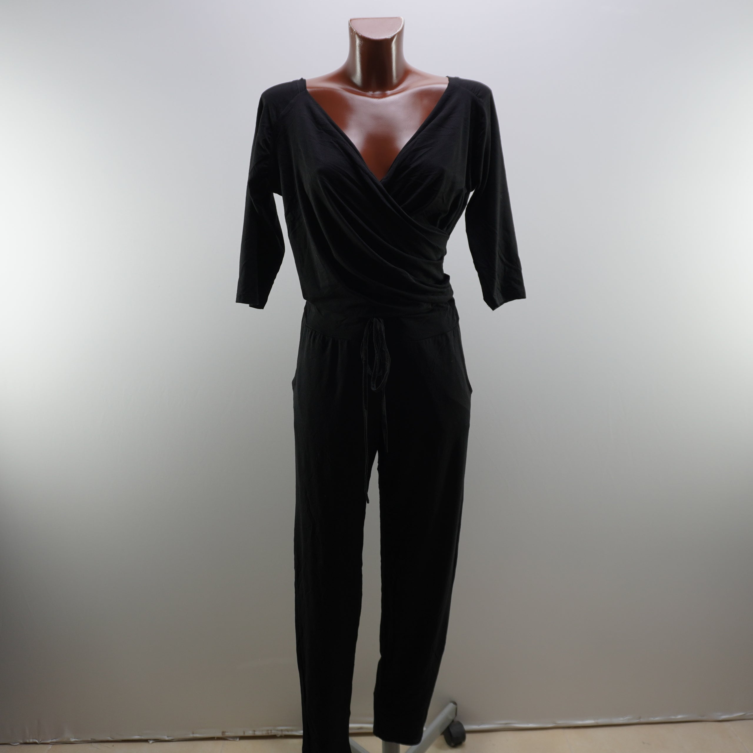 Used Women's Iz Naiz Mono - Black, M