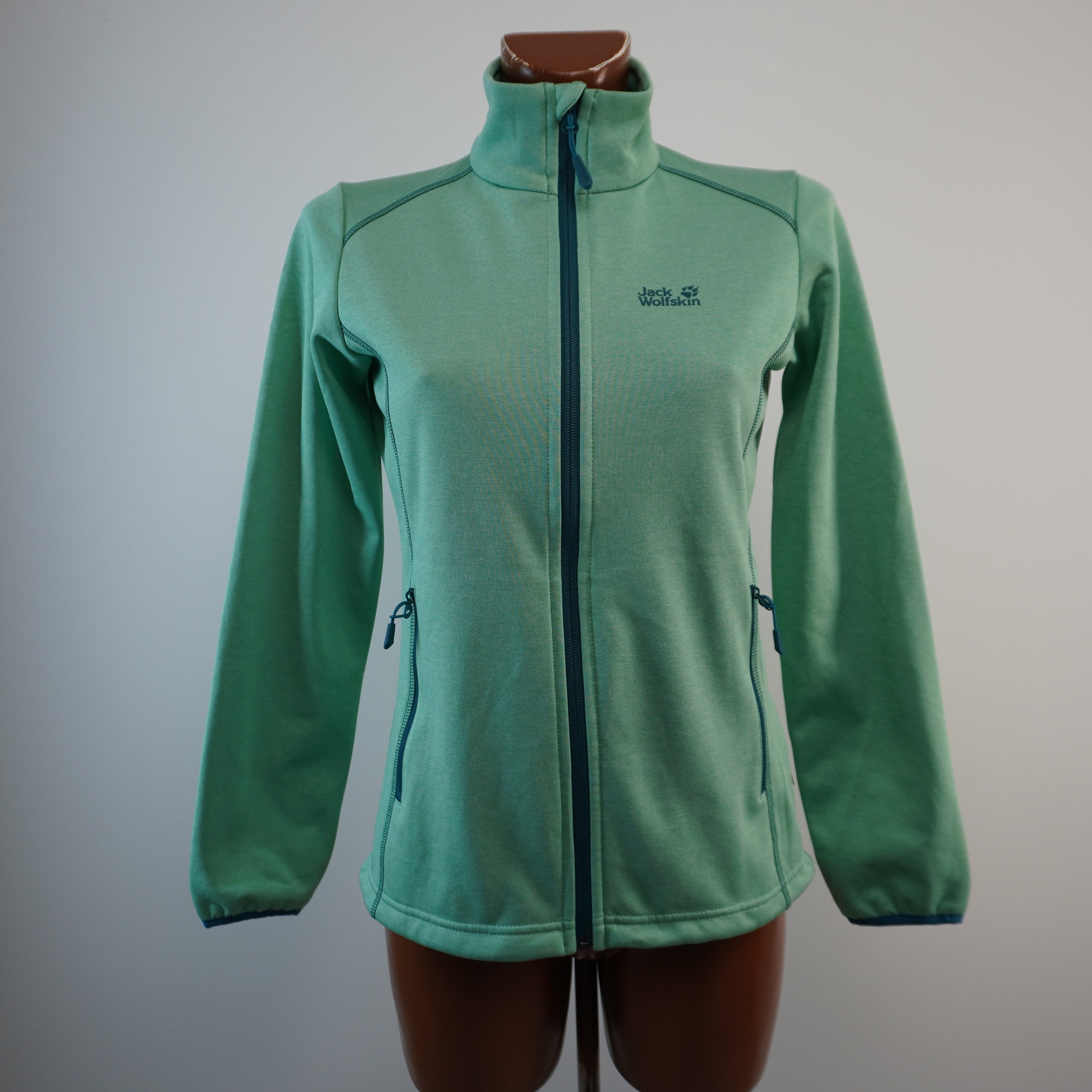 Pre-owned Women's Jack Wolfskin Hoodie - Green, S