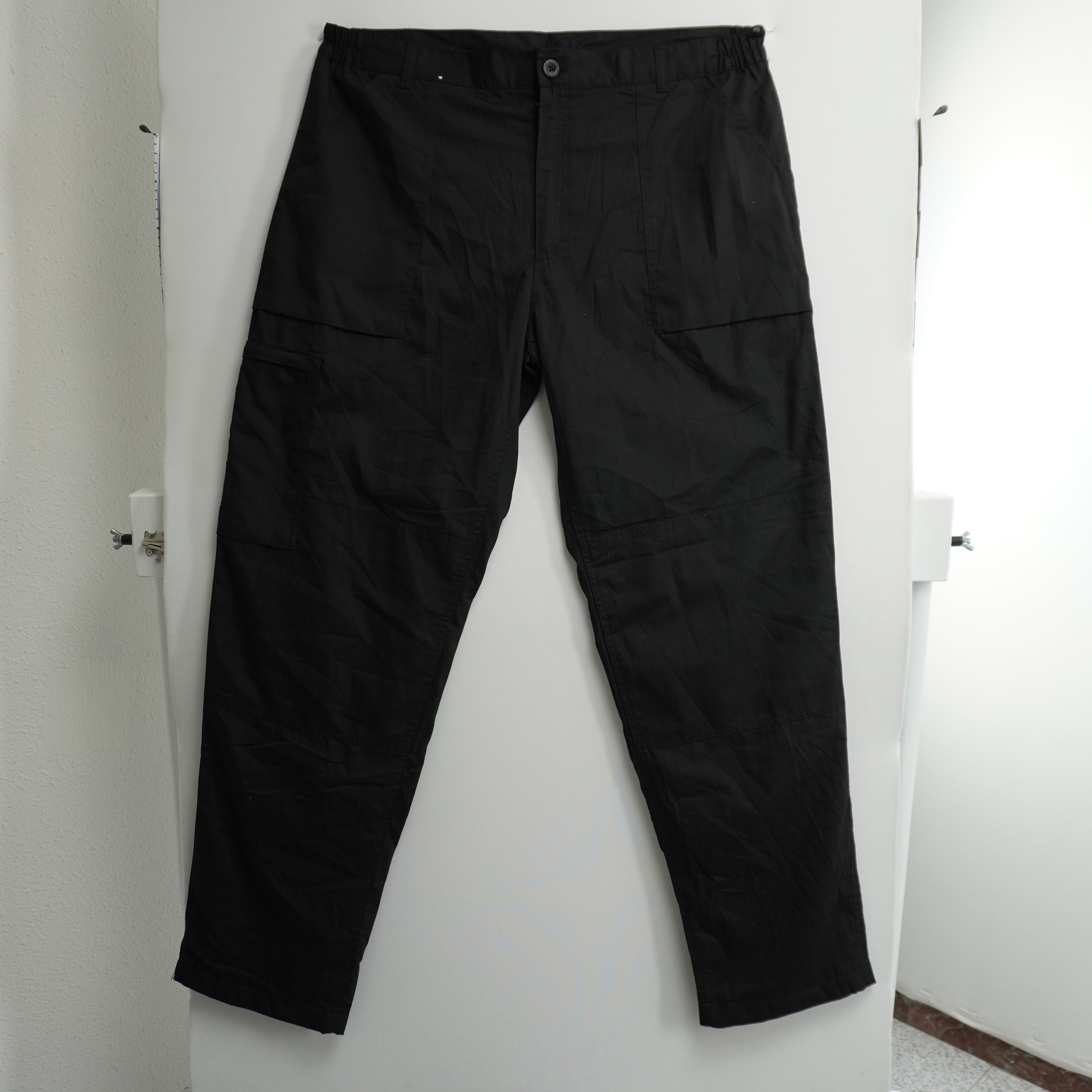 Gently Used Men's Regatta Black Pants, Size W38/ES48